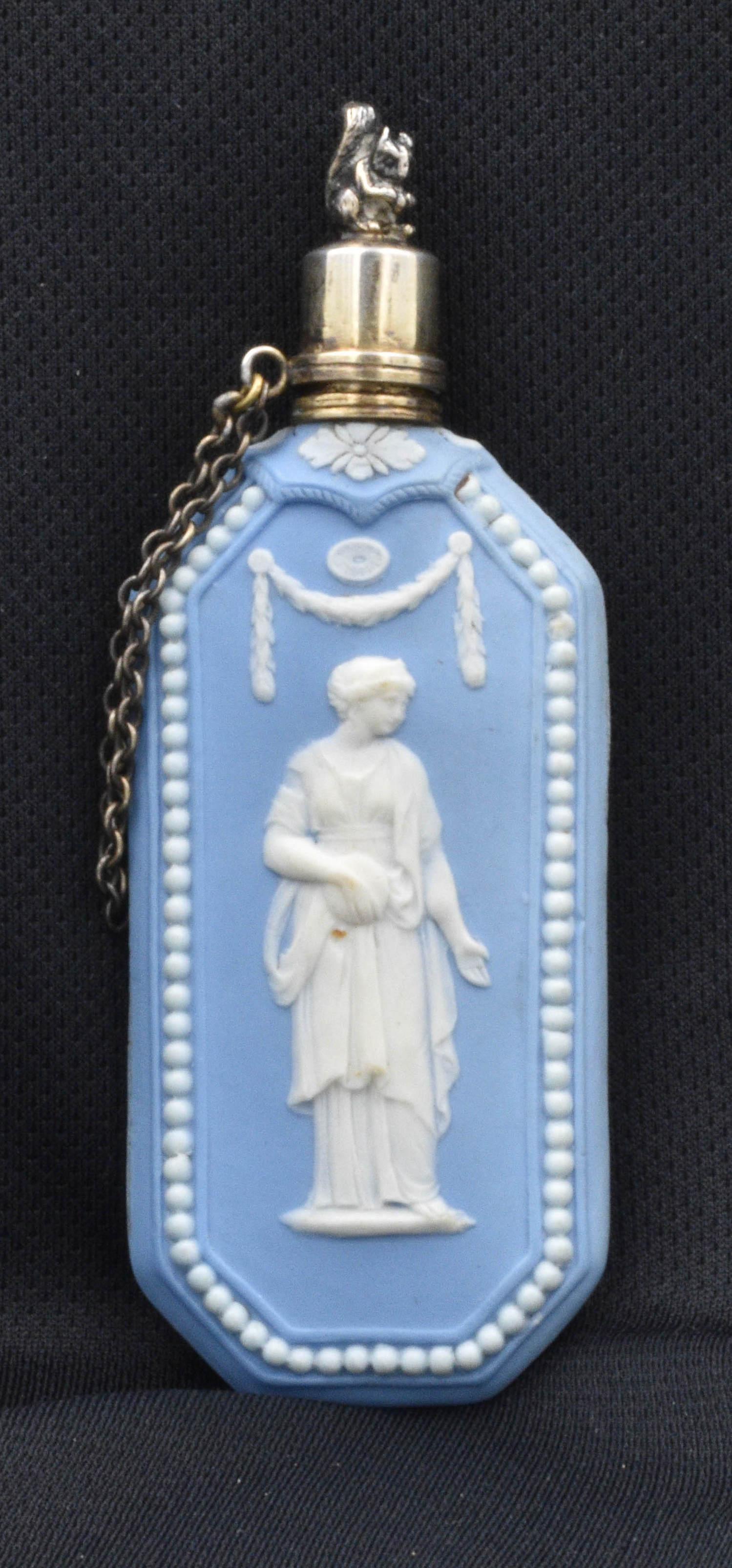 Néoclassique Flacon de parfum ou flacon de parfum, en jaspe bleu pâle, Wedgwood C1790 en vente