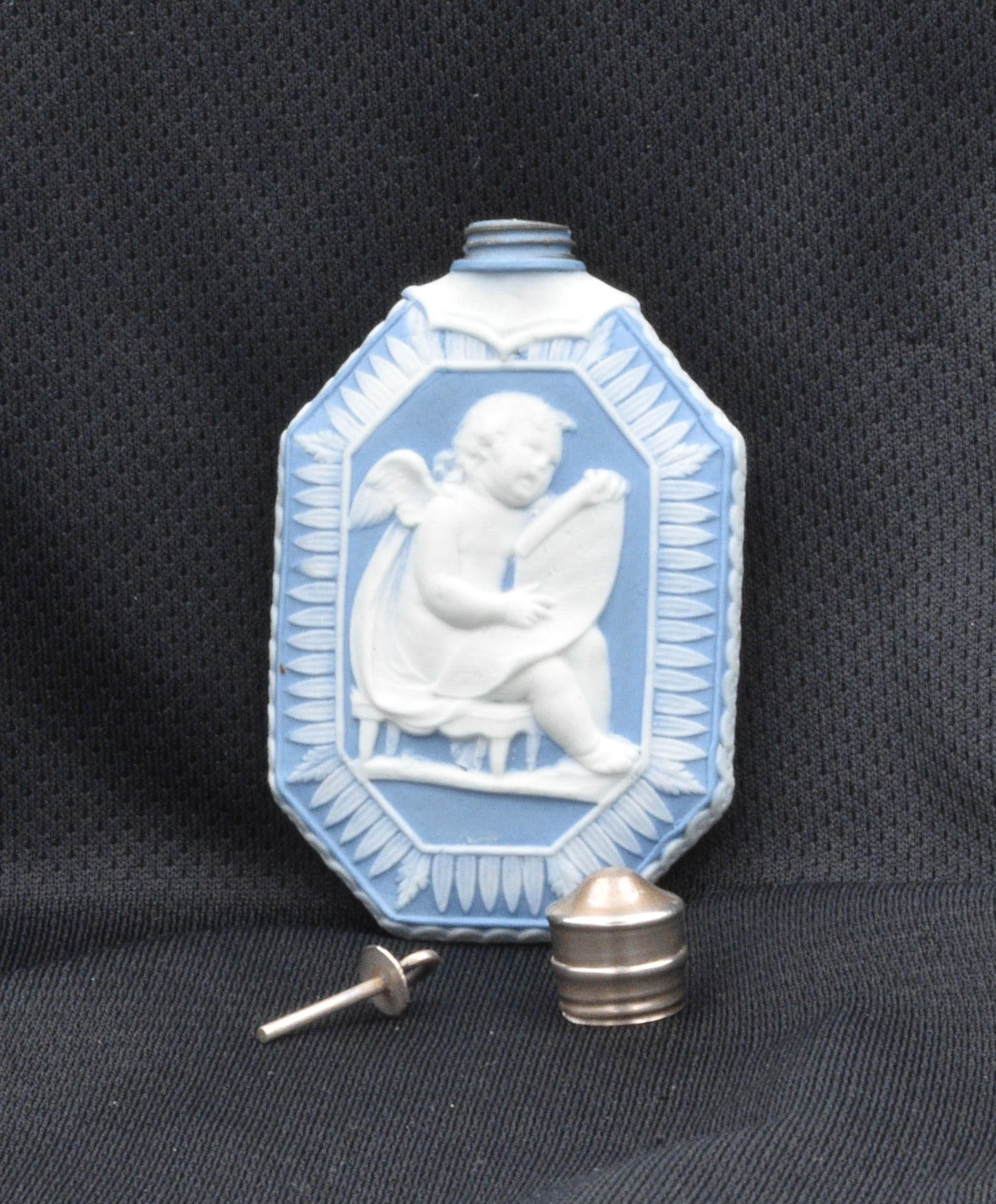 Anglais Flacon de parfum, ou flacon, en jaspe bleu pâle, Wedgwood C1790 en vente