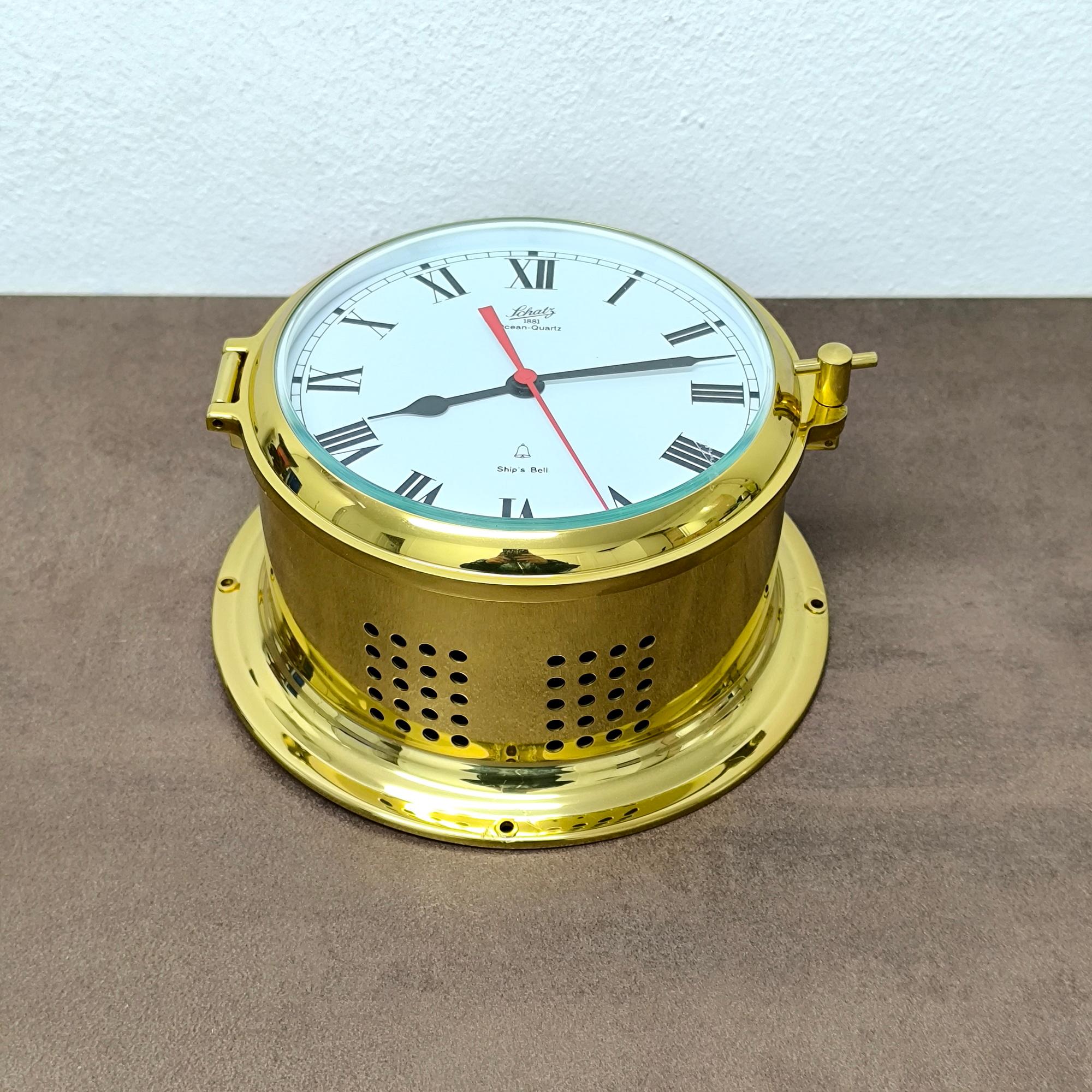 Schatz Ships Bell Quartz Clock in polished Brass In Excellent Condition For Sale In Bochum, NRW