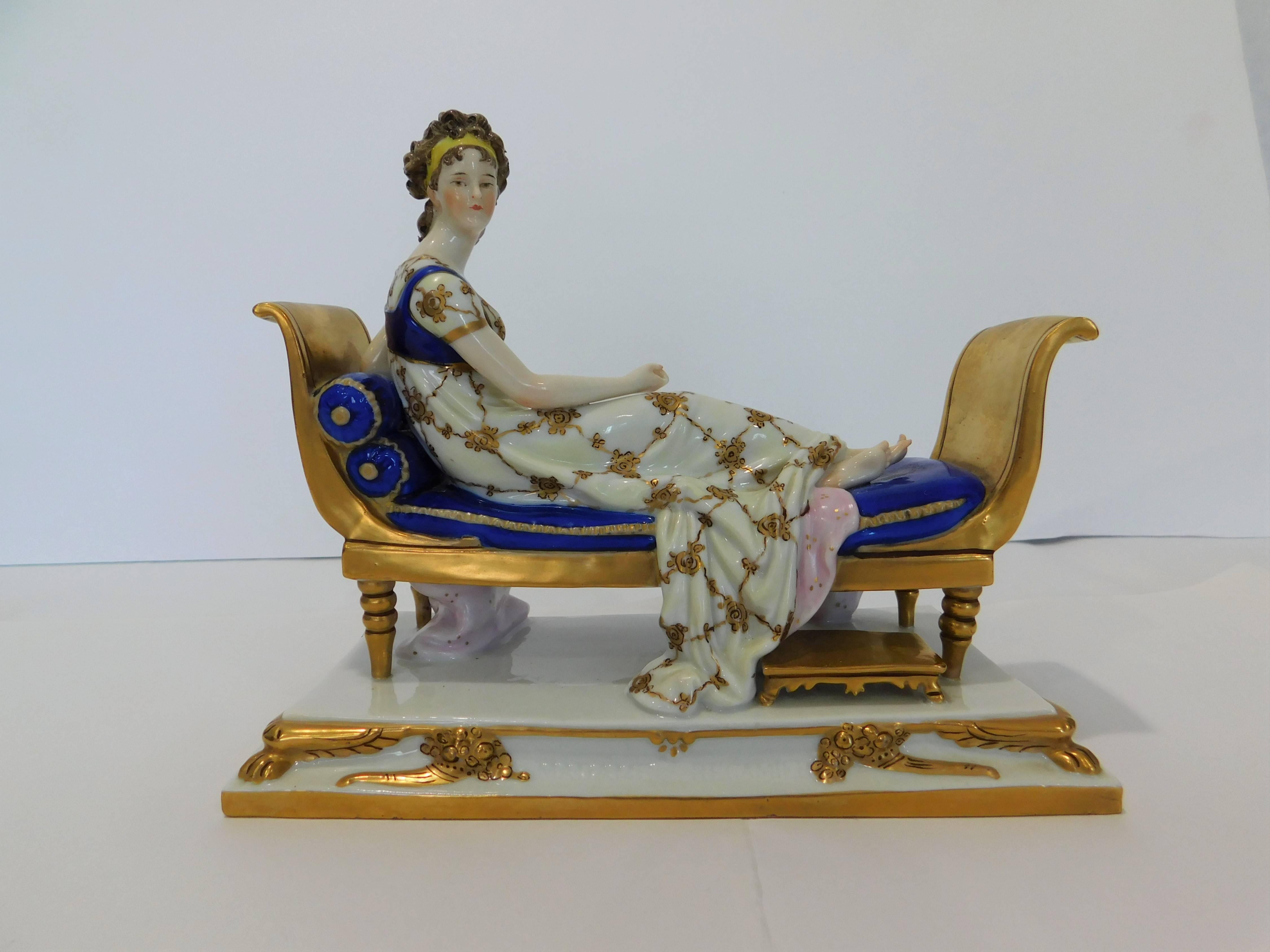Néoclassique Scheibe Alsbach figure en porcelaine allemande Madame Recamier
