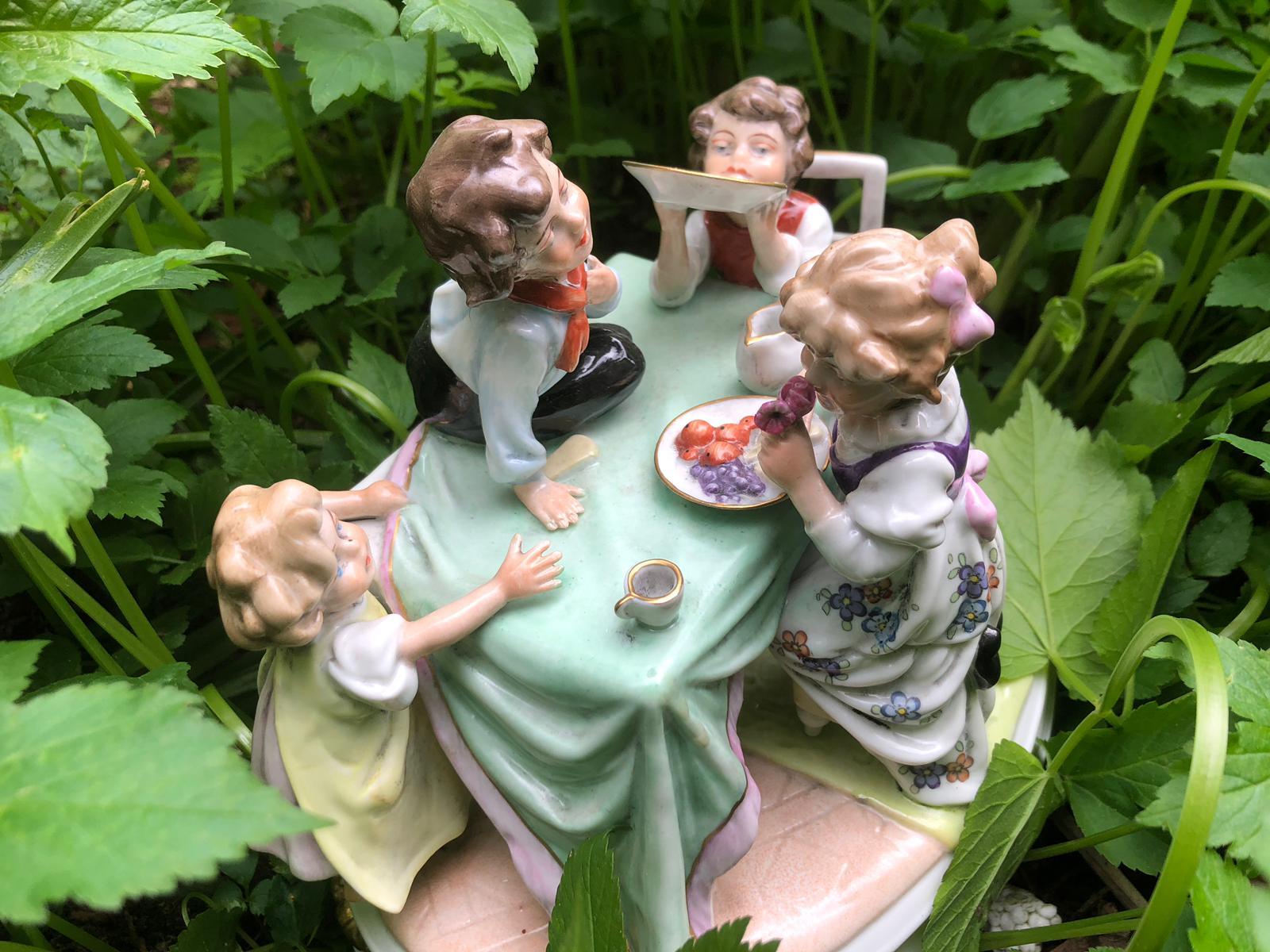 Scheibe Alsbach Porcelain Figures 'Children eating porridge', before 1989 For Sale 7