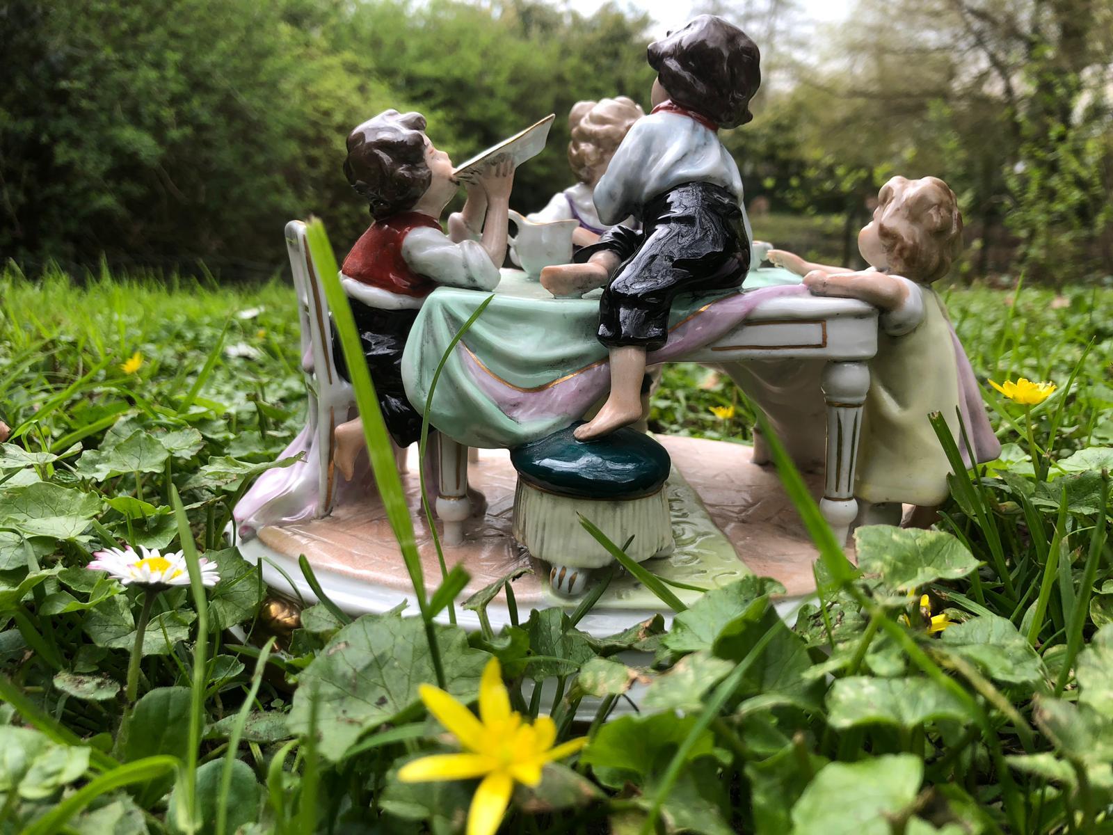 Scheibe Alsbach Porcelain Figures 'Children eating porridge', before 1989 For Sale 1