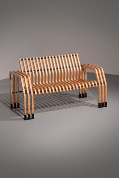 Banc "Scheletro" par Kari Asikainen, P. O. Korhonen Oy, Finlande, années 1980