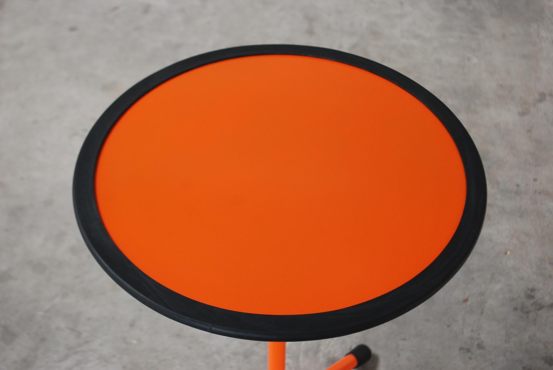 Schellmann Art Furniture Minimal Conceptual Orange Round Table In Excellent Condition In Munich, Bavaria