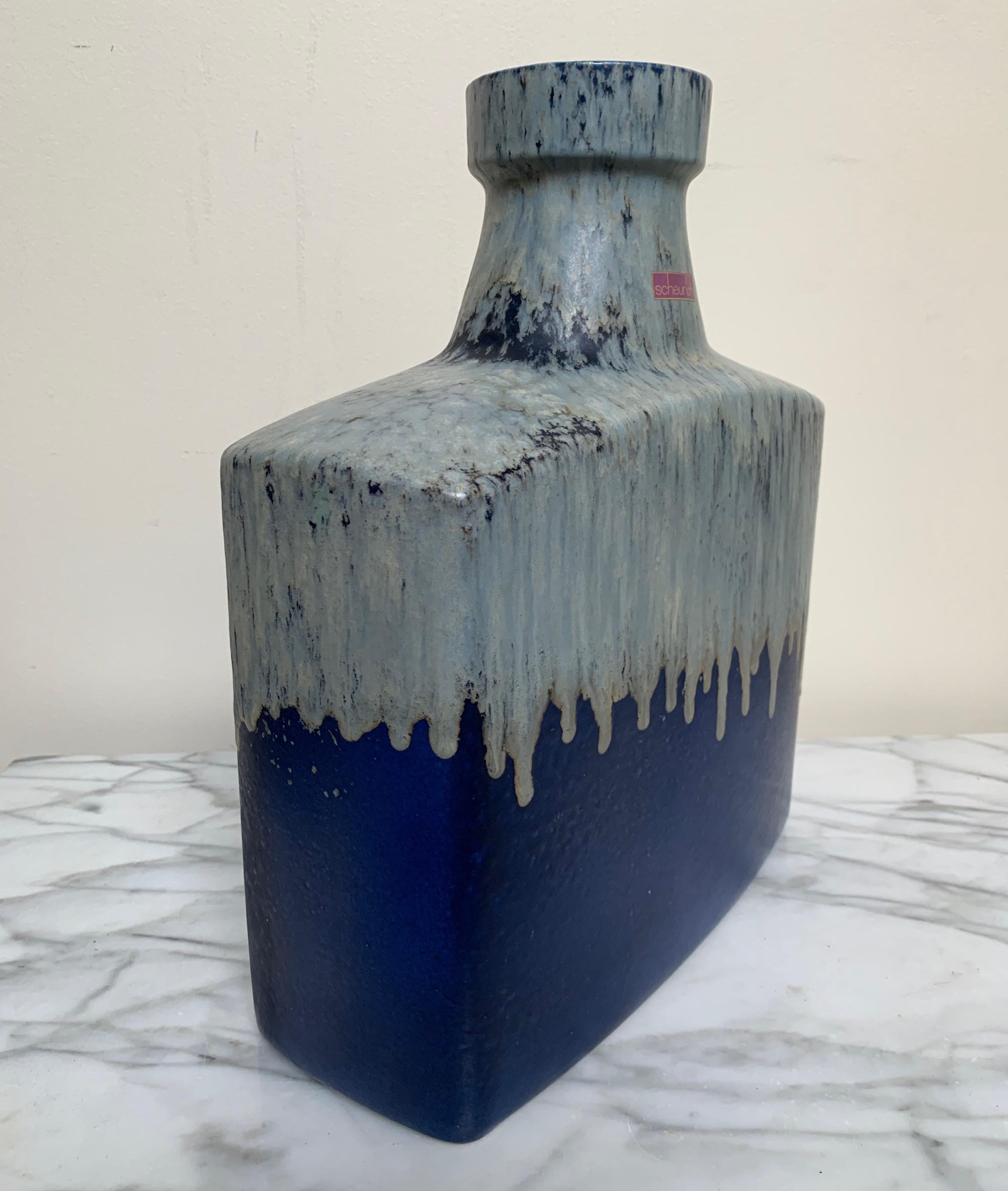 Scheurich Fat Lava Extra Large Vase In Good Condition For Sale In Philadelphia, PA