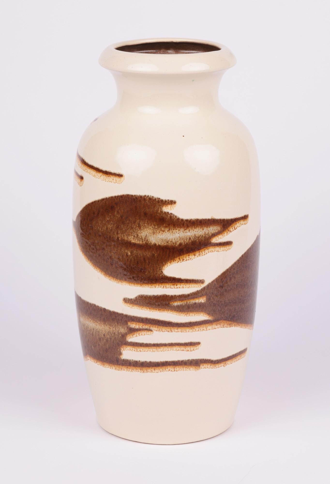 Vernissé Scheurich Keramik vase en poterie d'art au design abstrait du milieu du siècle dernier en vente