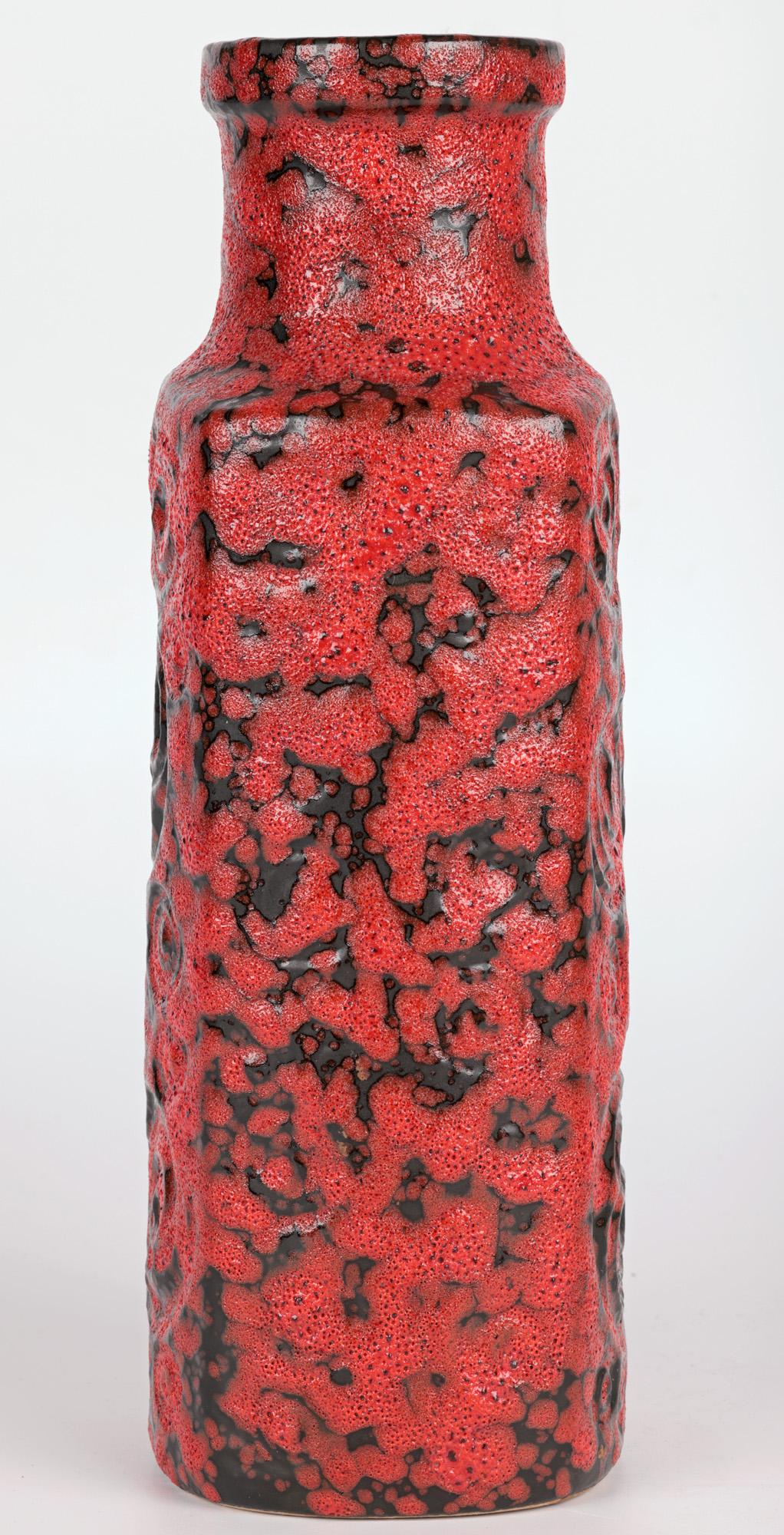 Scheurich Vase en poterie d'art allemande du milieu du siècle à poignée en lave grasse en vente 5