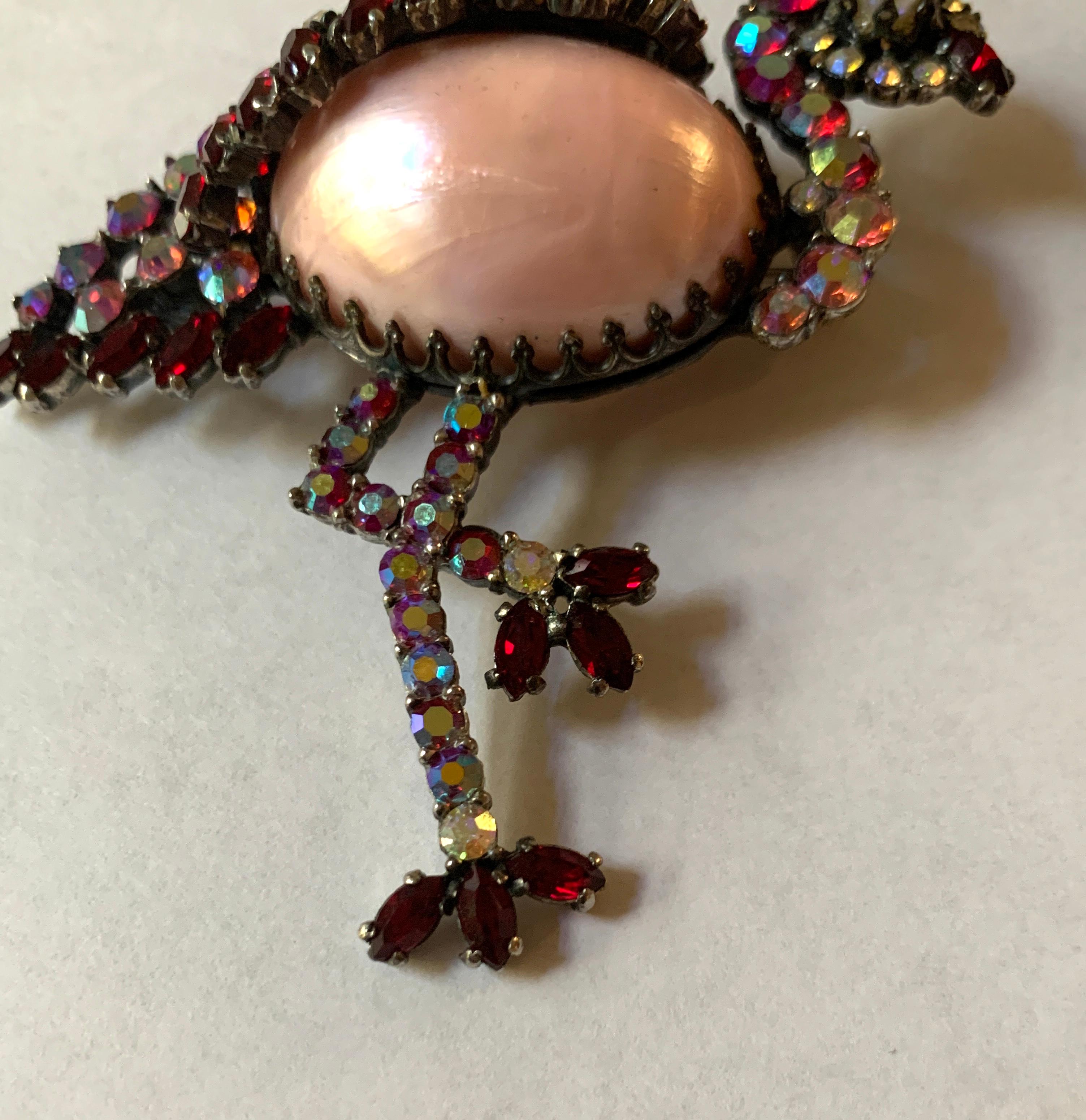 Schiaparell Pink Rhinestone Flamingo Pin Brooch Costume Jewelry im Zustand „Hervorragend“ in San Francisco, CA