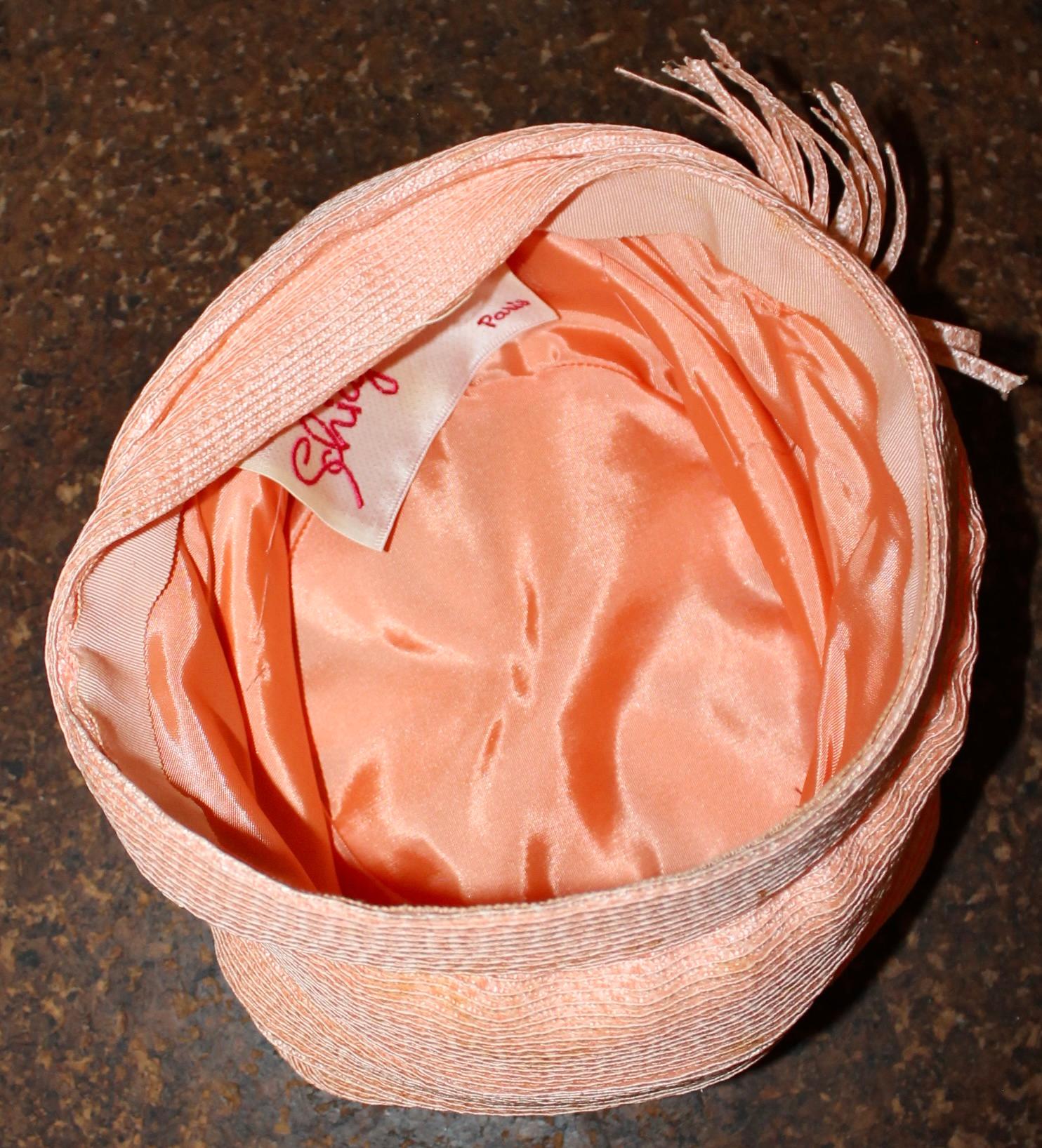 Cappello a turbante strutturato rosa anni '50 Schiaparelli in vendita 7