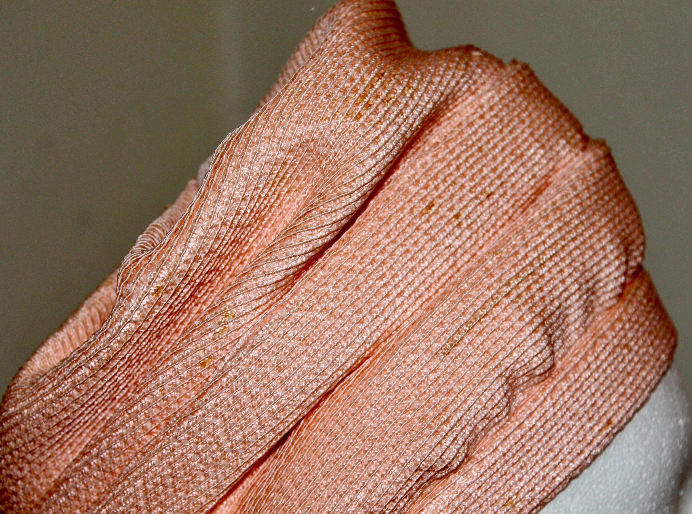 Cappello a turbante strutturato rosa anni '50 Schiaparelli in vendita 1