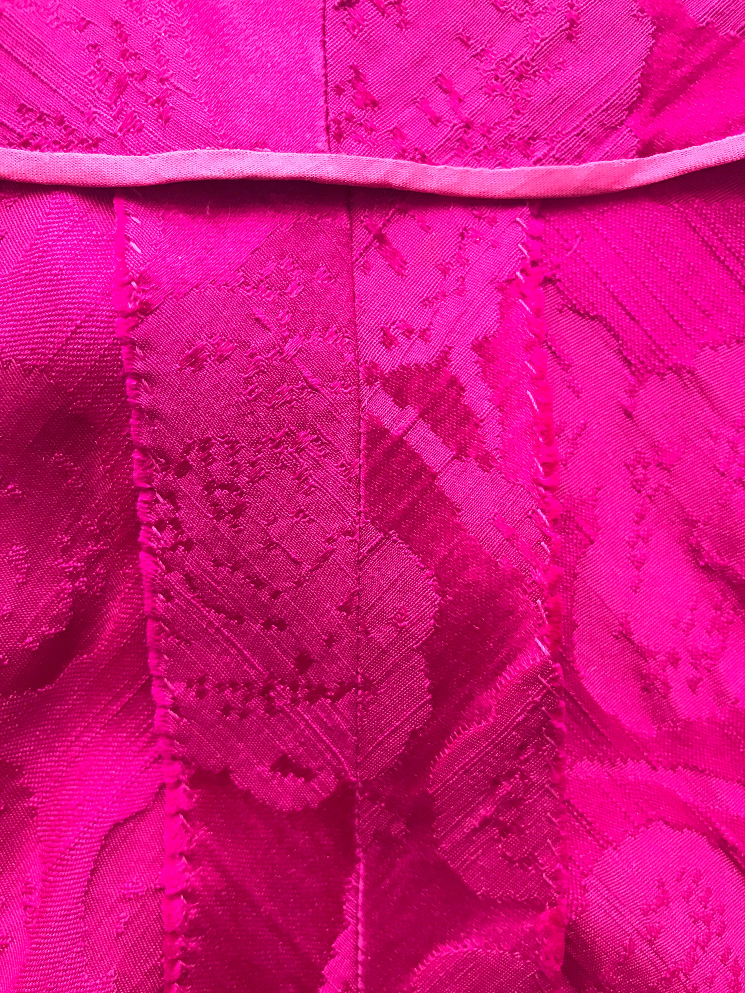 SCHIAPARELLI Attributed Robe de cocktail haute couture en damas de soie rose Taille 4  en vente 4