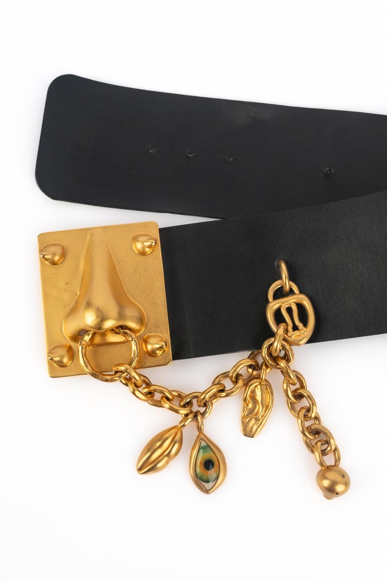 Schiaparelli charm belt at 1stDibs display picture 3