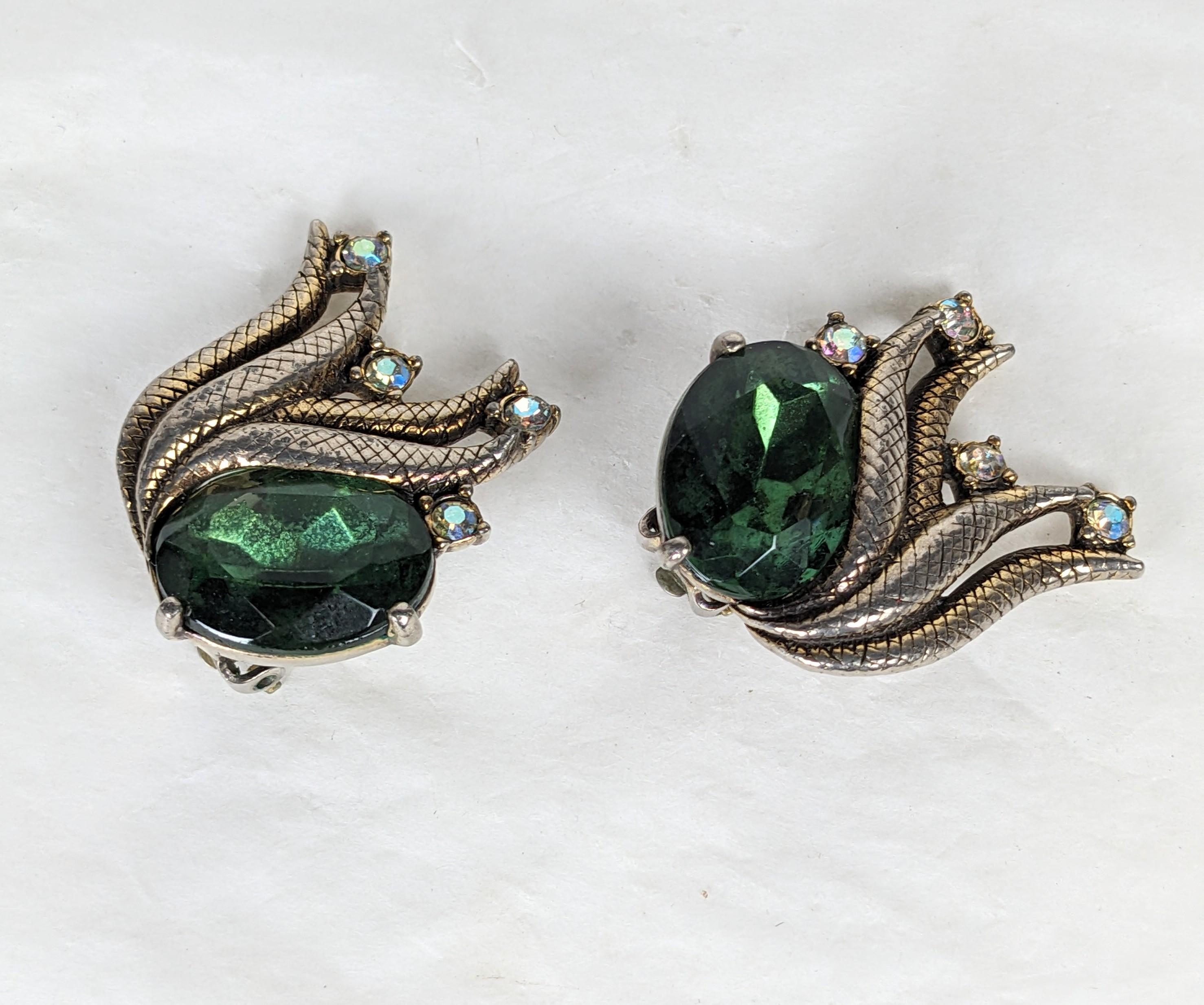 Artigiano Schiaparelli, fermagli per orecchini con cristalli e ali di aurora in vendita