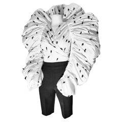 Camicetta Schiaparelli estremamente rara FW 2022 da collezione/ indossata da Joan Collins Camicetta Schiaparelli estremamente rara FW 2022 da collezione/ indossata da Joan Collins