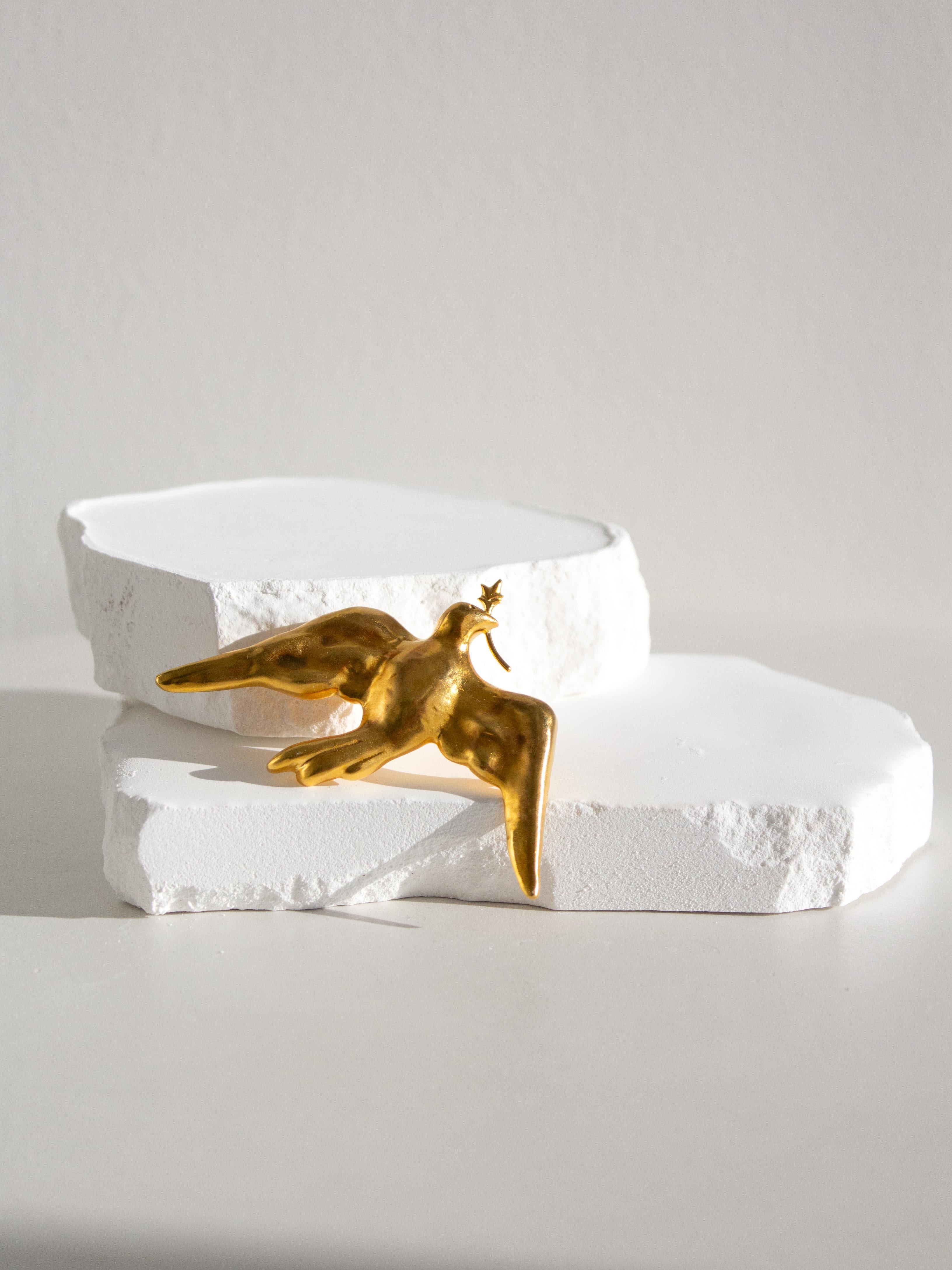 Schiaparelli Gold Dove Lady Gaga Brooch 5