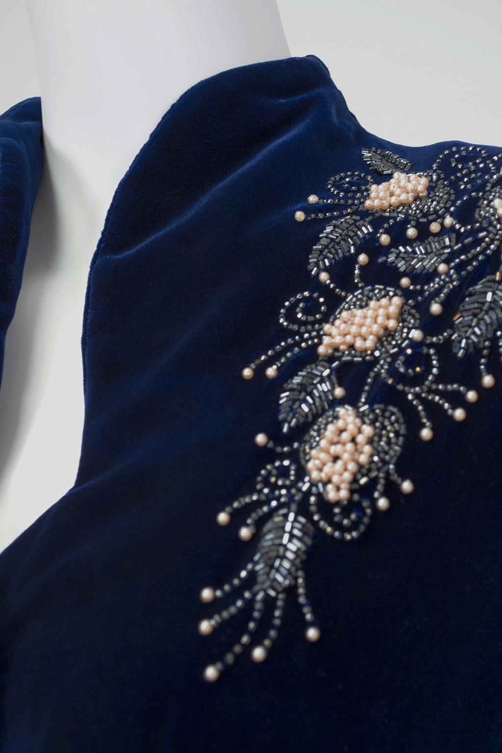 Women's Schiaparelli-Inspired Sapphire Silk Velvet Bead and Pearl Peplum Suit - S, 1940s For Sale
