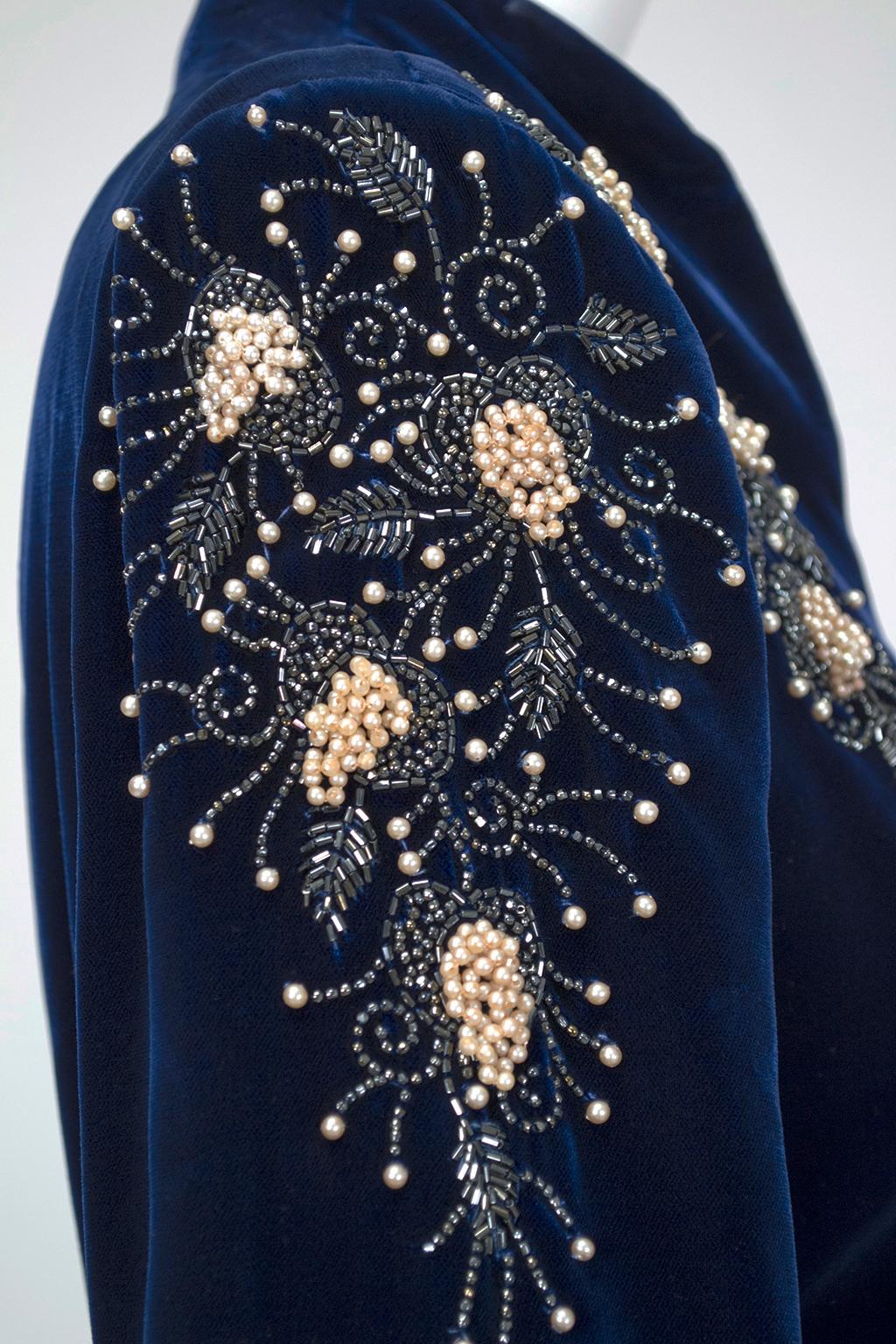 Schiaparelli-Inspired Sapphire Silk Velvet Bead and Pearl Peplum Suit - S, 1940s For Sale 1