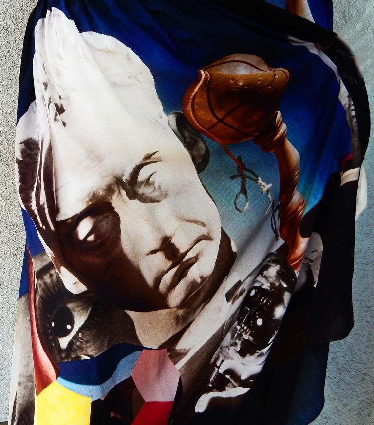 Schiaparelli „Man Ray“ Kleid mit kalten Schultern und Taschentuchsaum  Tragbare Kunst im Angebot 1