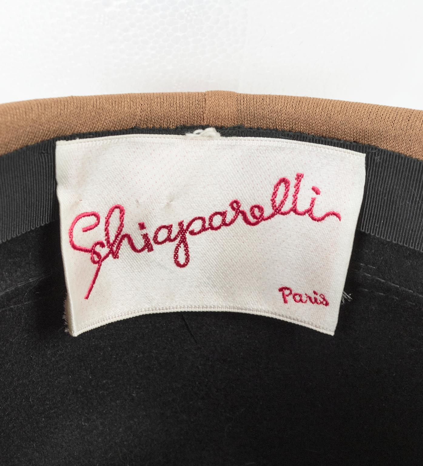 Schiaparelli Nude Neutrals Tri-Color Velvet and Silk Jersey Cloche Hat–S-M, 1965 For Sale 2