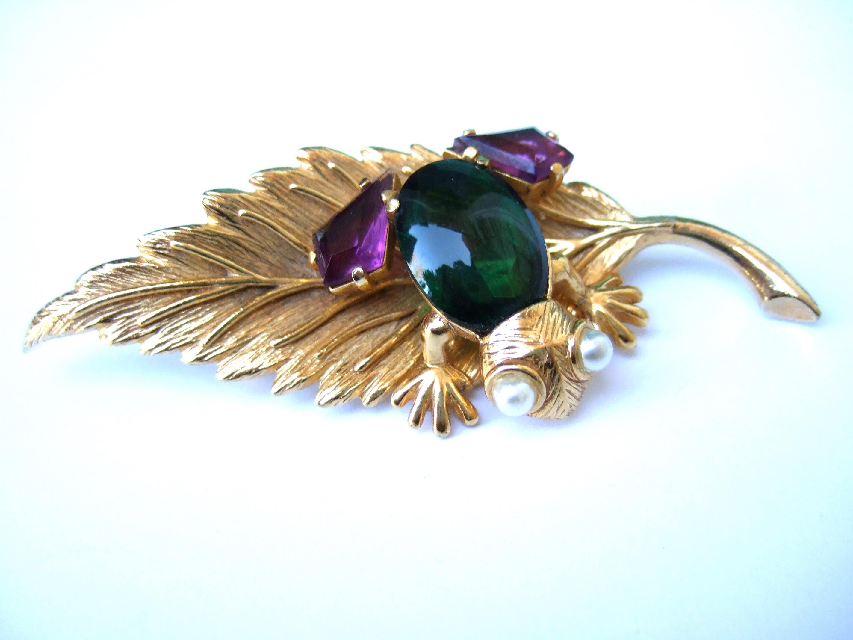 Schiaparelli Rare Charming Jeweled Frog Brooch c 1960 For Sale 1
