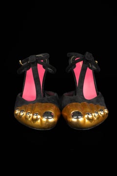 Schiaparelli stilettoes trompe l'oeil 2023
