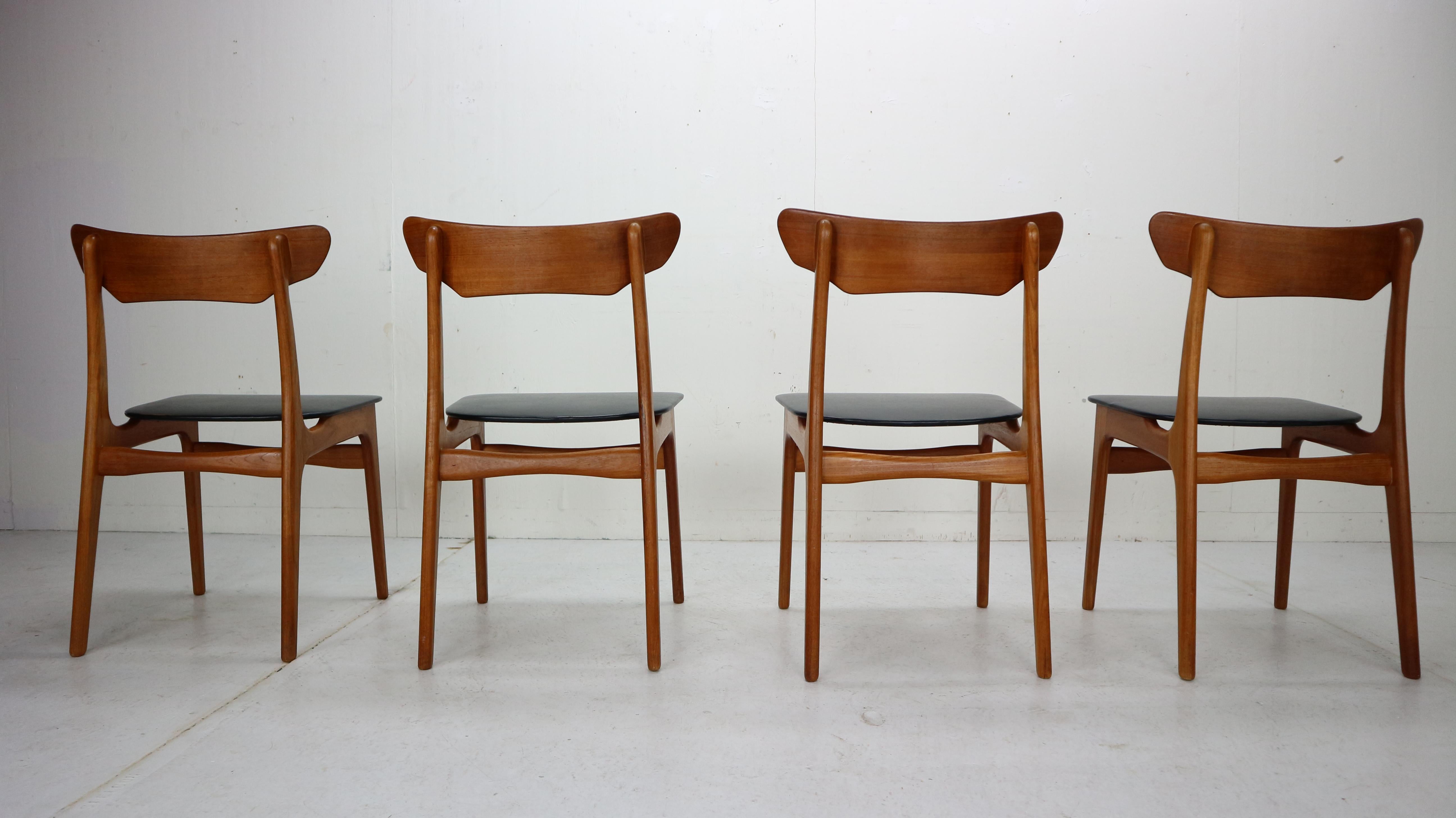 Mid-20th Century Schiønning & Elgaard for Randers Møbelfabrik Set of 4 Teak Dining Room Chairs