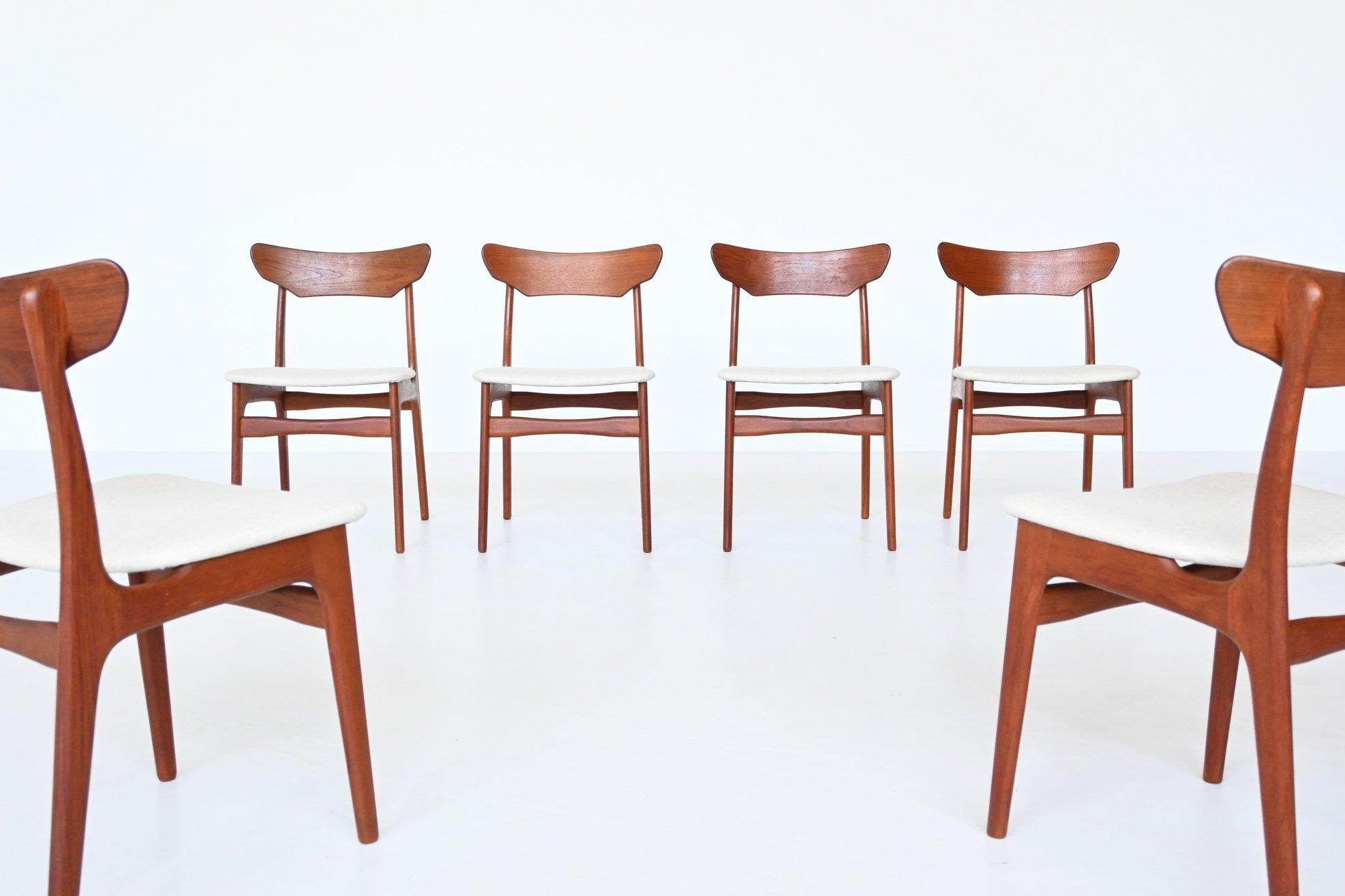 Beautiful shaped set of six dining chairs designed by Schiønning & Elgaard and manufactured by Randers Møbelfabrik, Denmark 1960. The chairs are made of very nice warm solid teak wood and reupholstered with an high quality off white Richwool fabric.