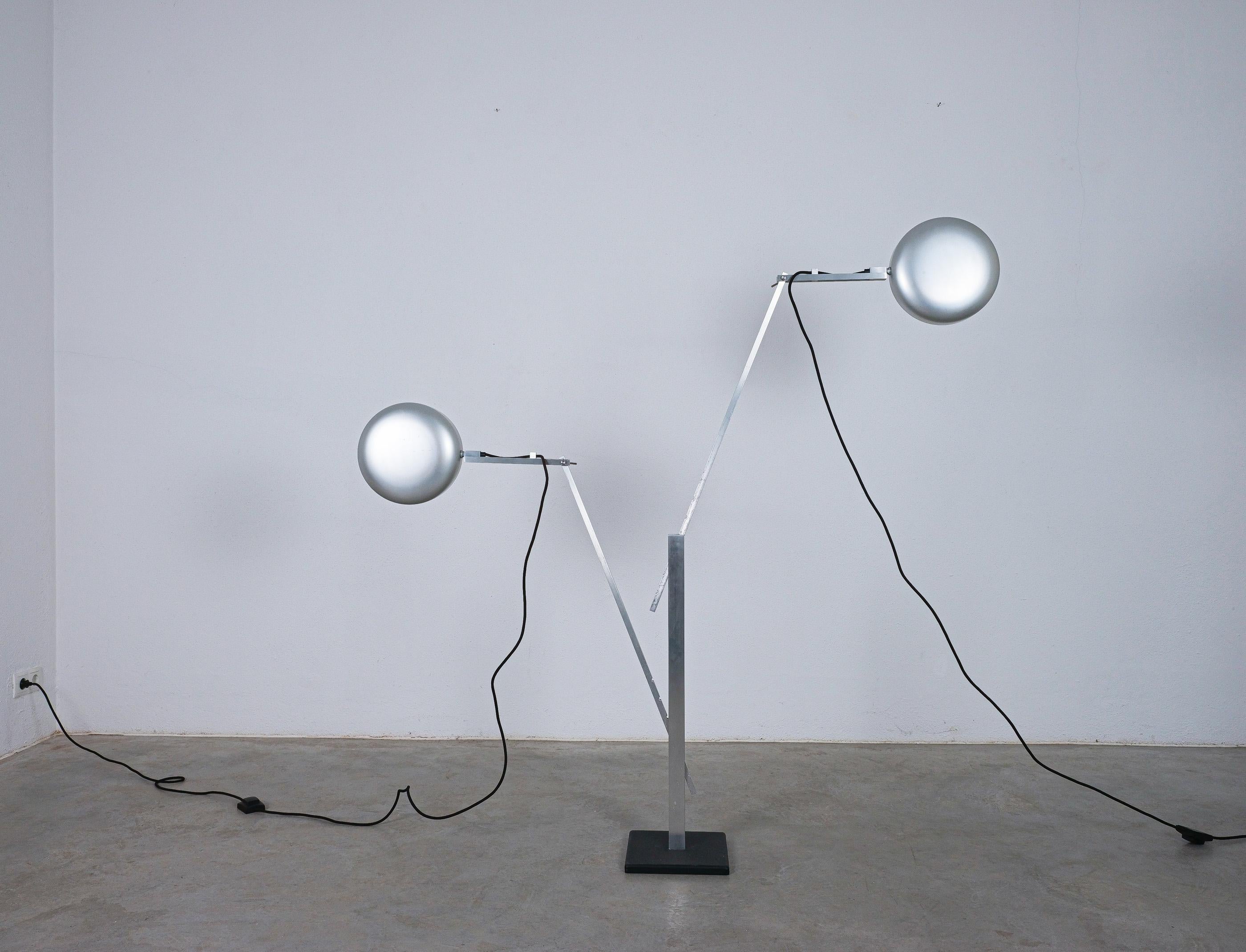 Schliephacke Double Feature Floor Lamp Aluminium for Mewa, circa 1955 en vente 5