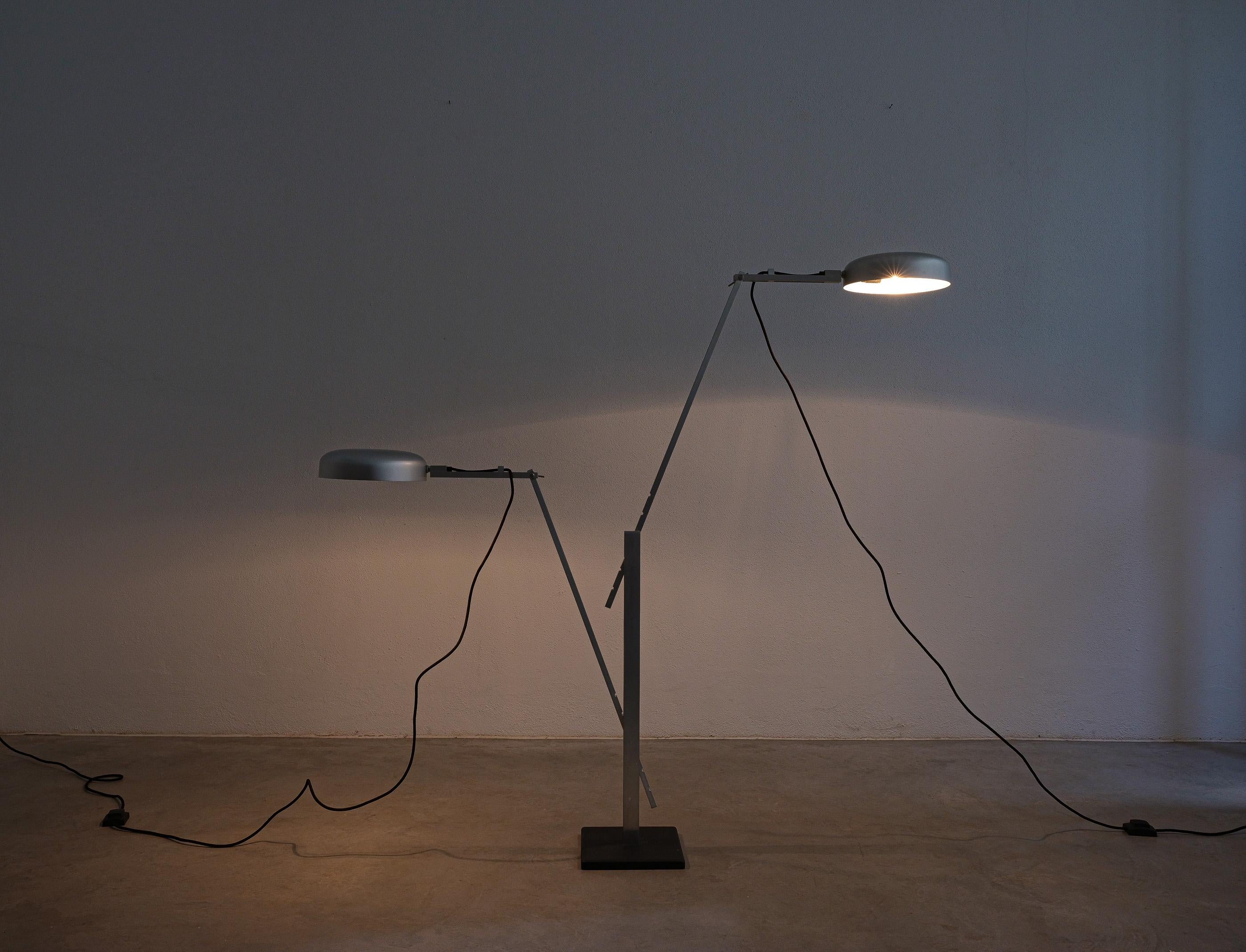 Suisse Schliephacke Double Feature Floor Lamp Aluminium for Mewa, circa 1955 en vente