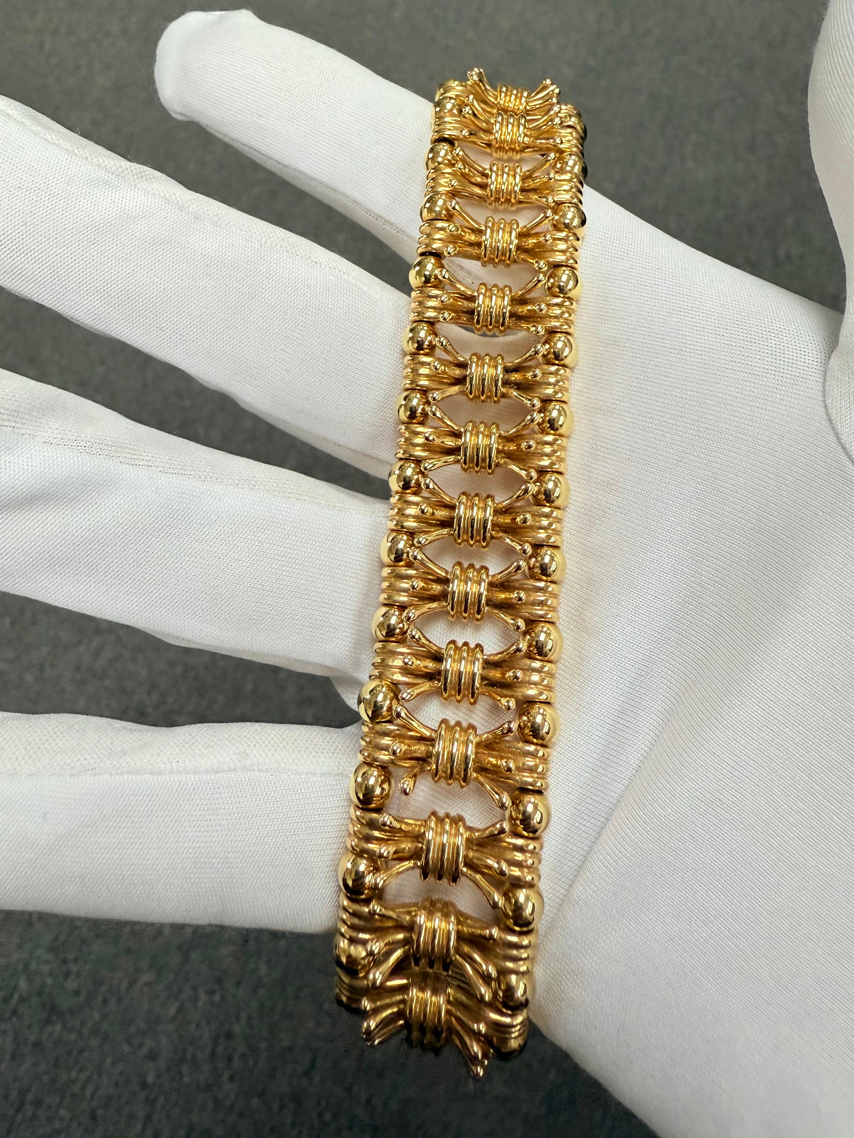Schlumberger Bracelet large en or jaune 18k en vente 7