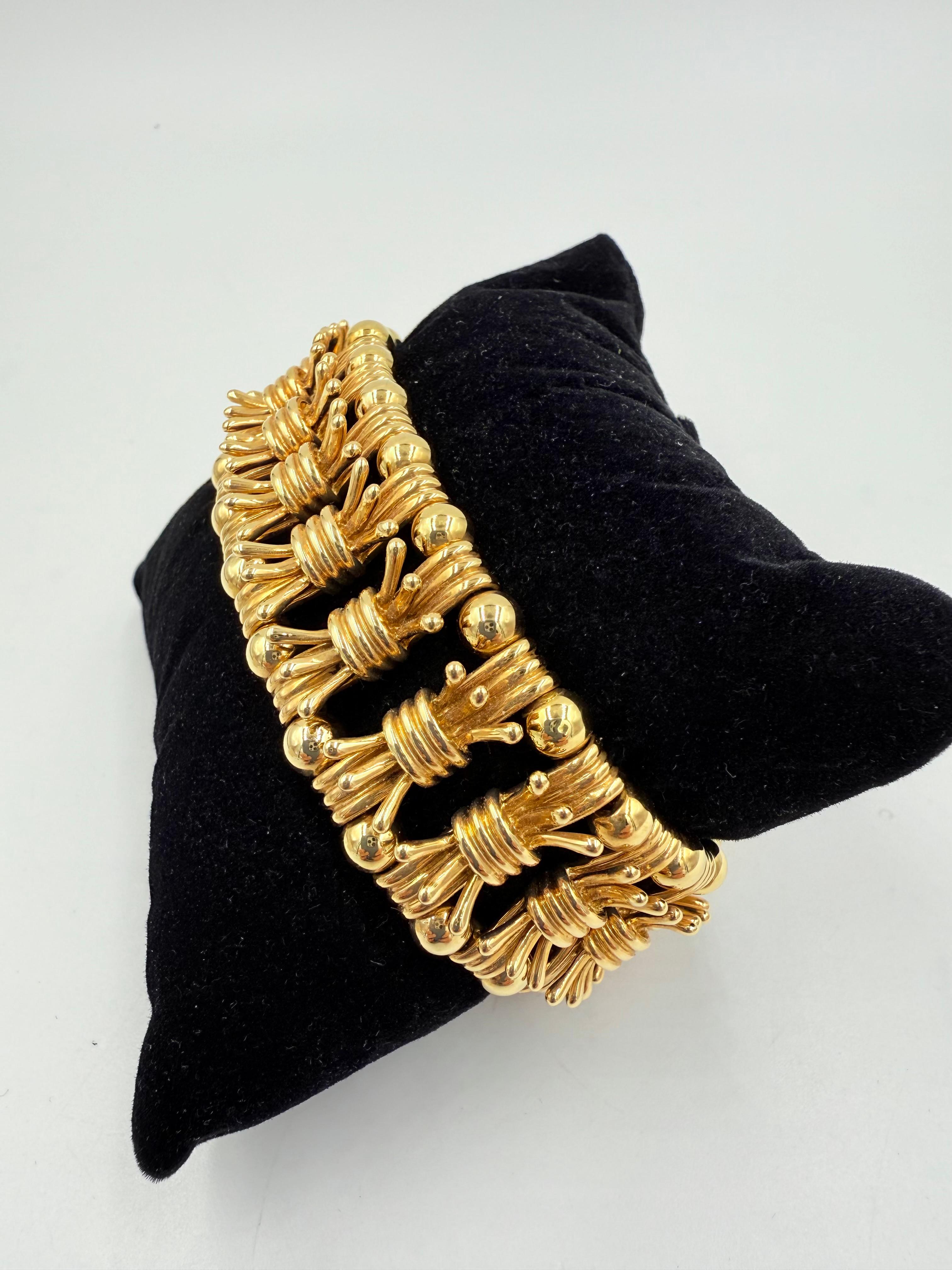 Schlumberger Bracelet large en or jaune 18k en vente 1