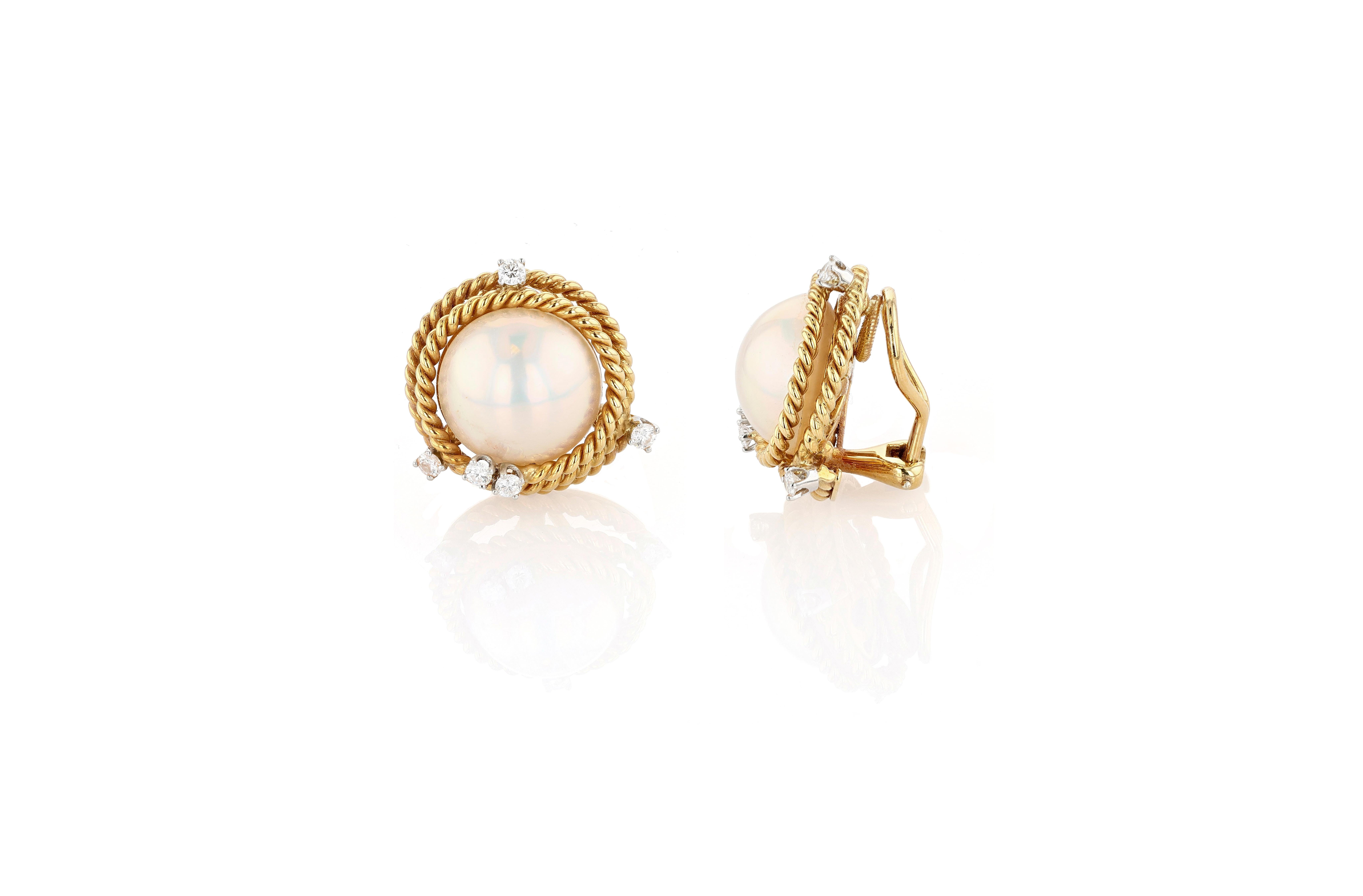 Schlumberger for Tiffany & Co. Platinum, Gold, Mabe Pearl, and Diamond Ear Clips Artista en venta