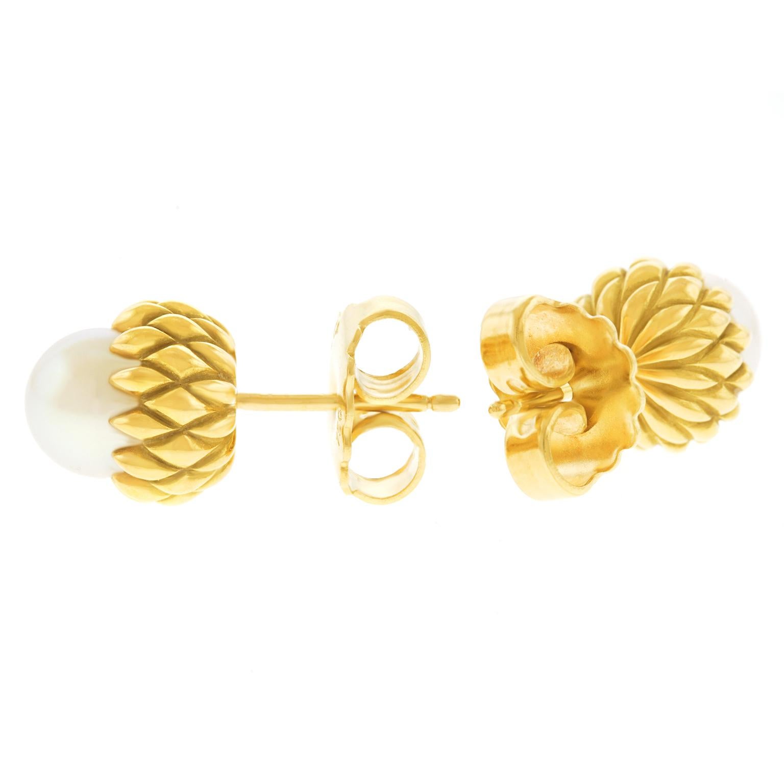 Women's or Men's Schlumberger for Tiffany & Co. Gold Acorn Earrings