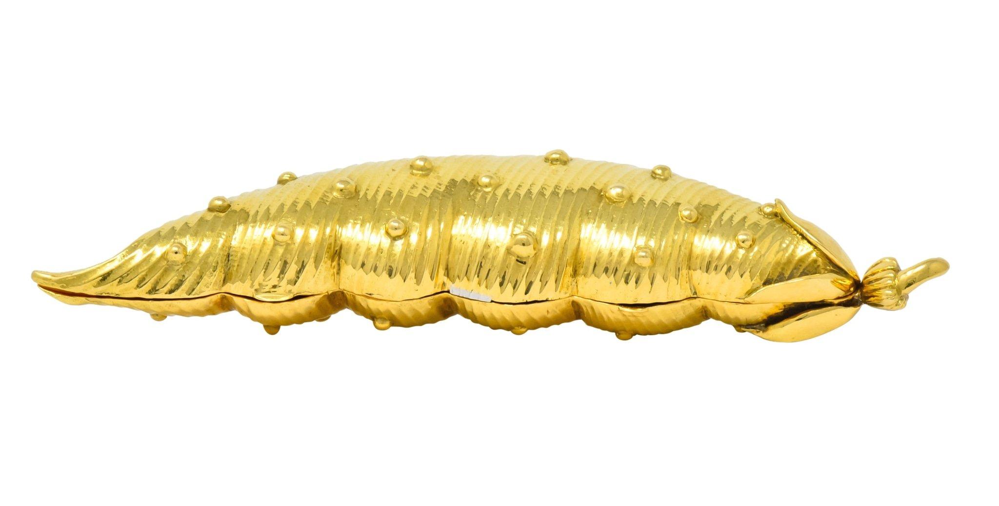 Contemporary Schlumberger Tiffany & Co. 18 Karat Gold Pea Pod Pill Box, circa 1960