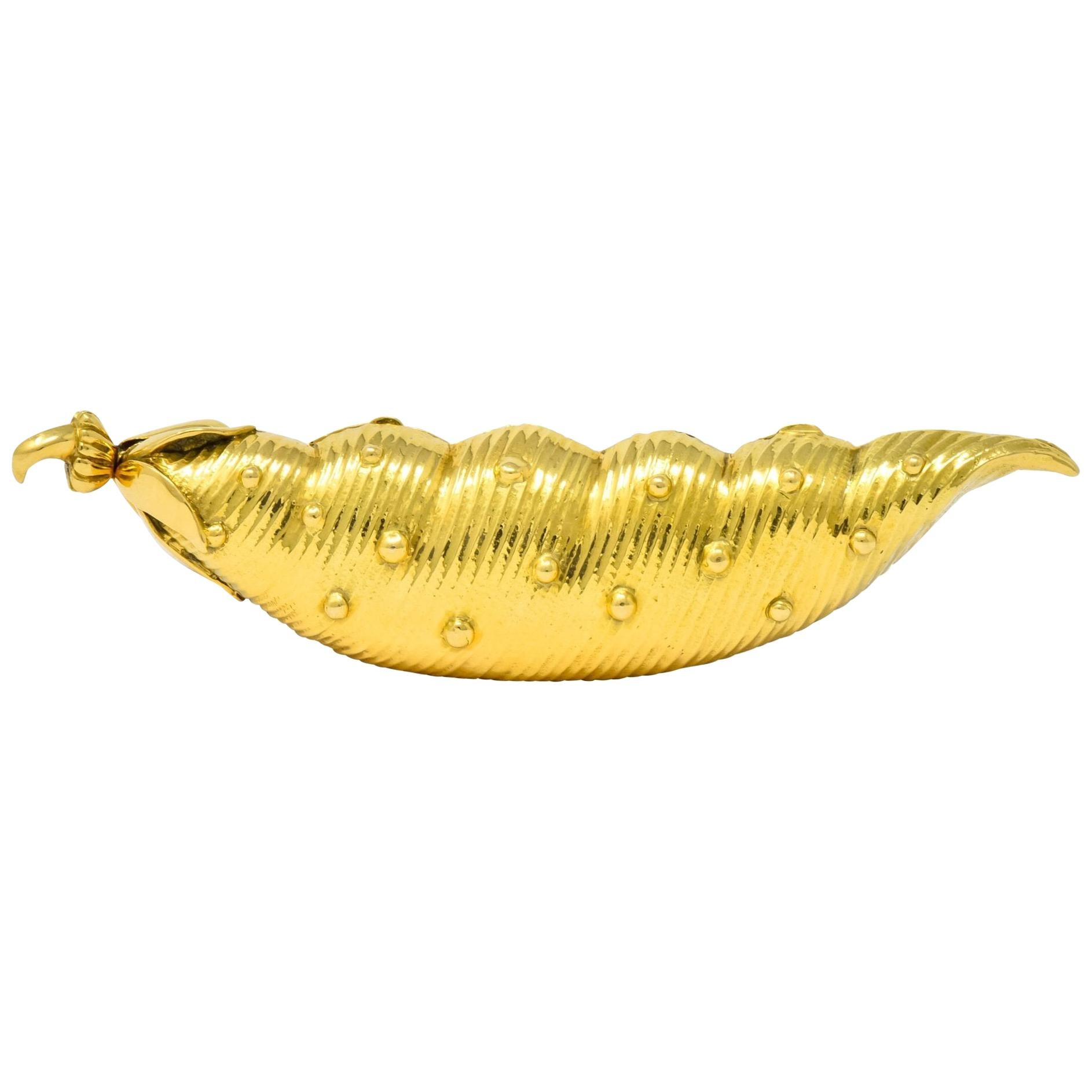 Schlumberger Tiffany & Co. 18 Karat Gold Pea Pod Pill Box, circa 1960