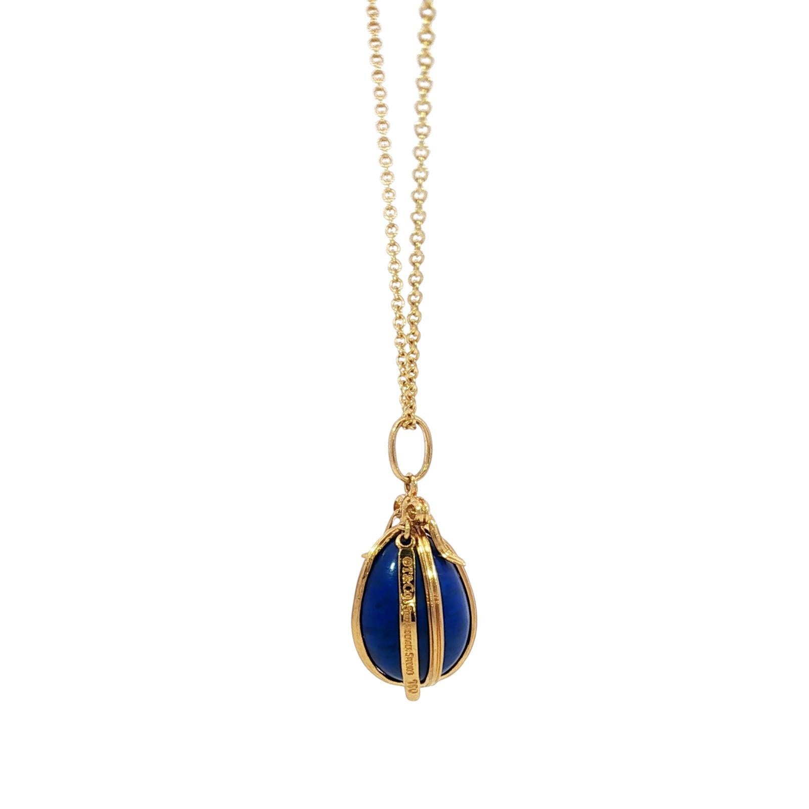 Schlumberger Tiffany & Co. Collier pendentif oeuf en lapis-lazuli or jaune 18K en vente 3