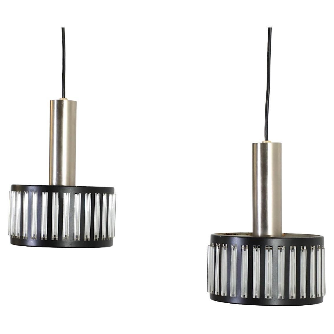 Mid-Century Black Banded Metal Pendelleuchten mit dekorativem Glasrohr-Design im Angebot