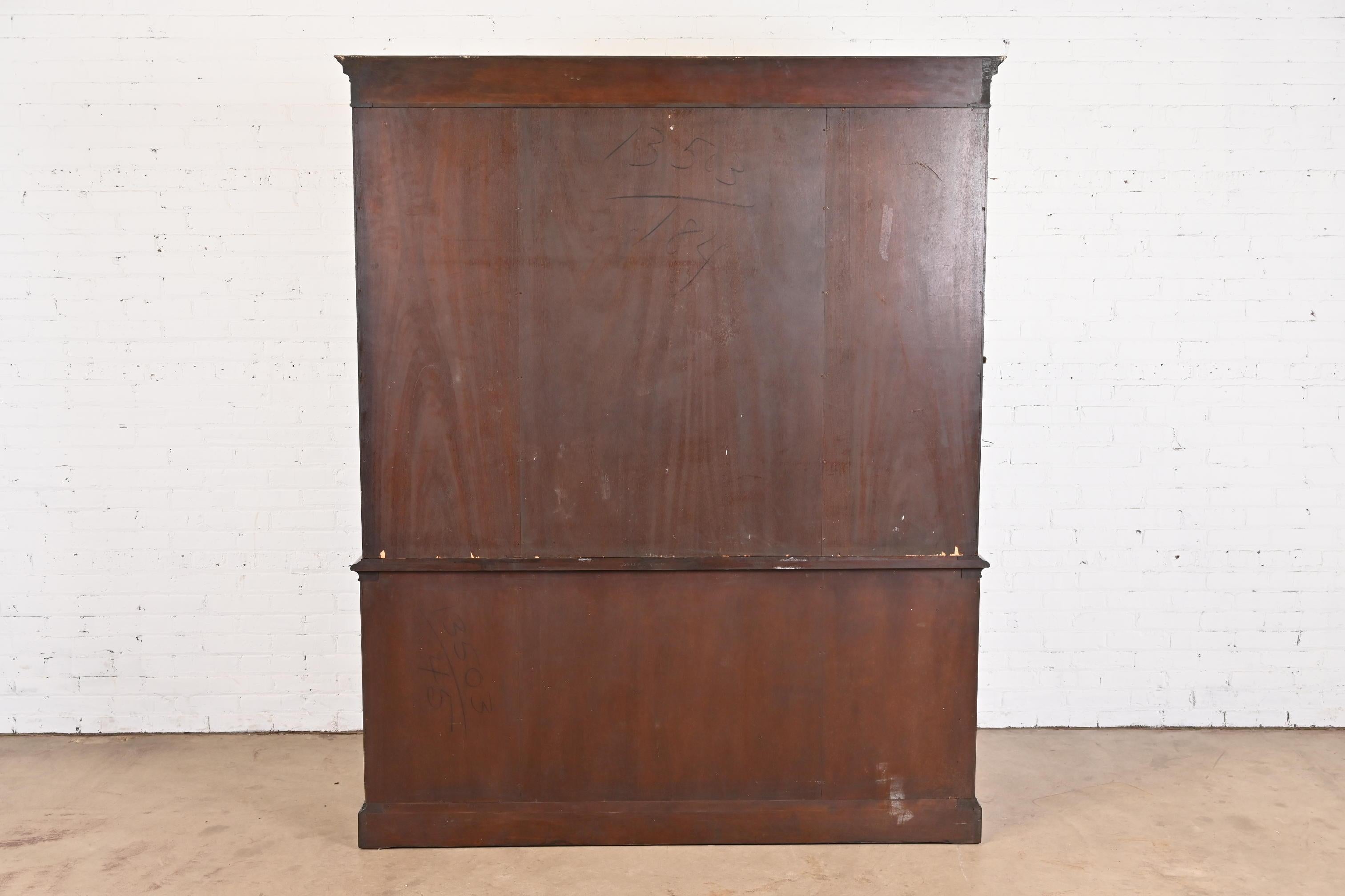Schmieg & Kotzian Georgian Carved Mahogany Breakfront Bookcase Cabinet, 1940s For Sale 4