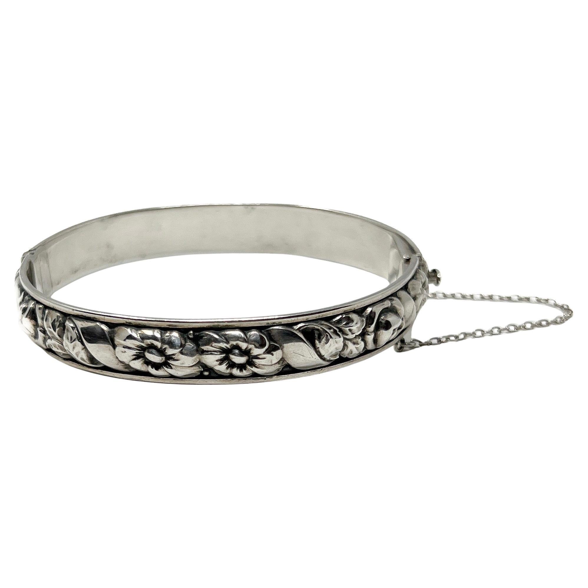 Bracciale floreale d'argento vintage di Schmit and Staub del 1930 in vendita