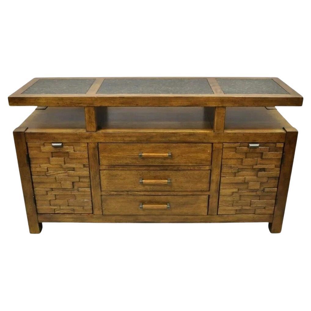 Schnadig Home Collections River Run Eichenholz Sideboard Buffet-Anrichte mit Granitplatte im Angebot