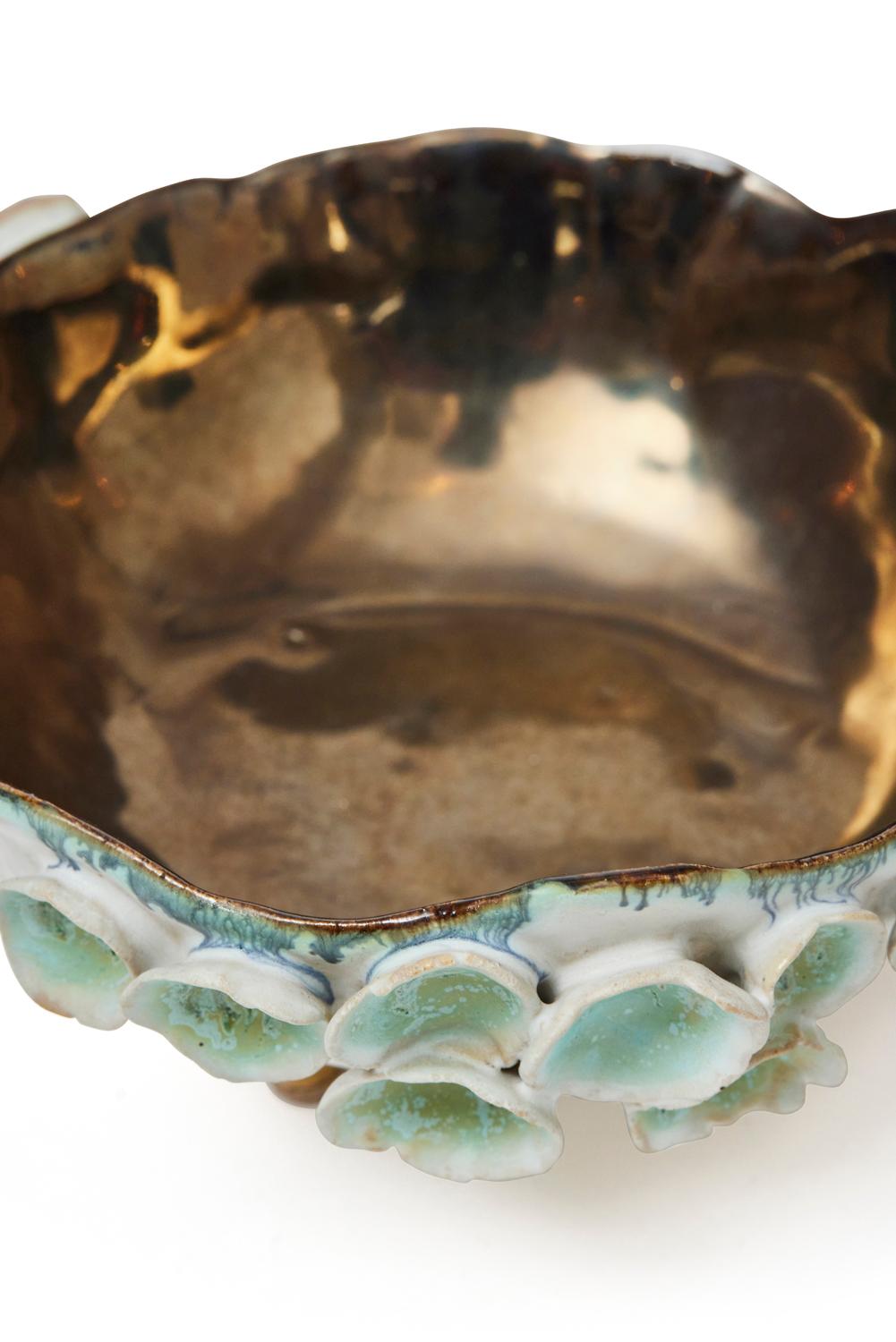 Bol Schneeballen en céramique émaillée de Trish DeMasi Neuf - En vente à Philadelphia, PA