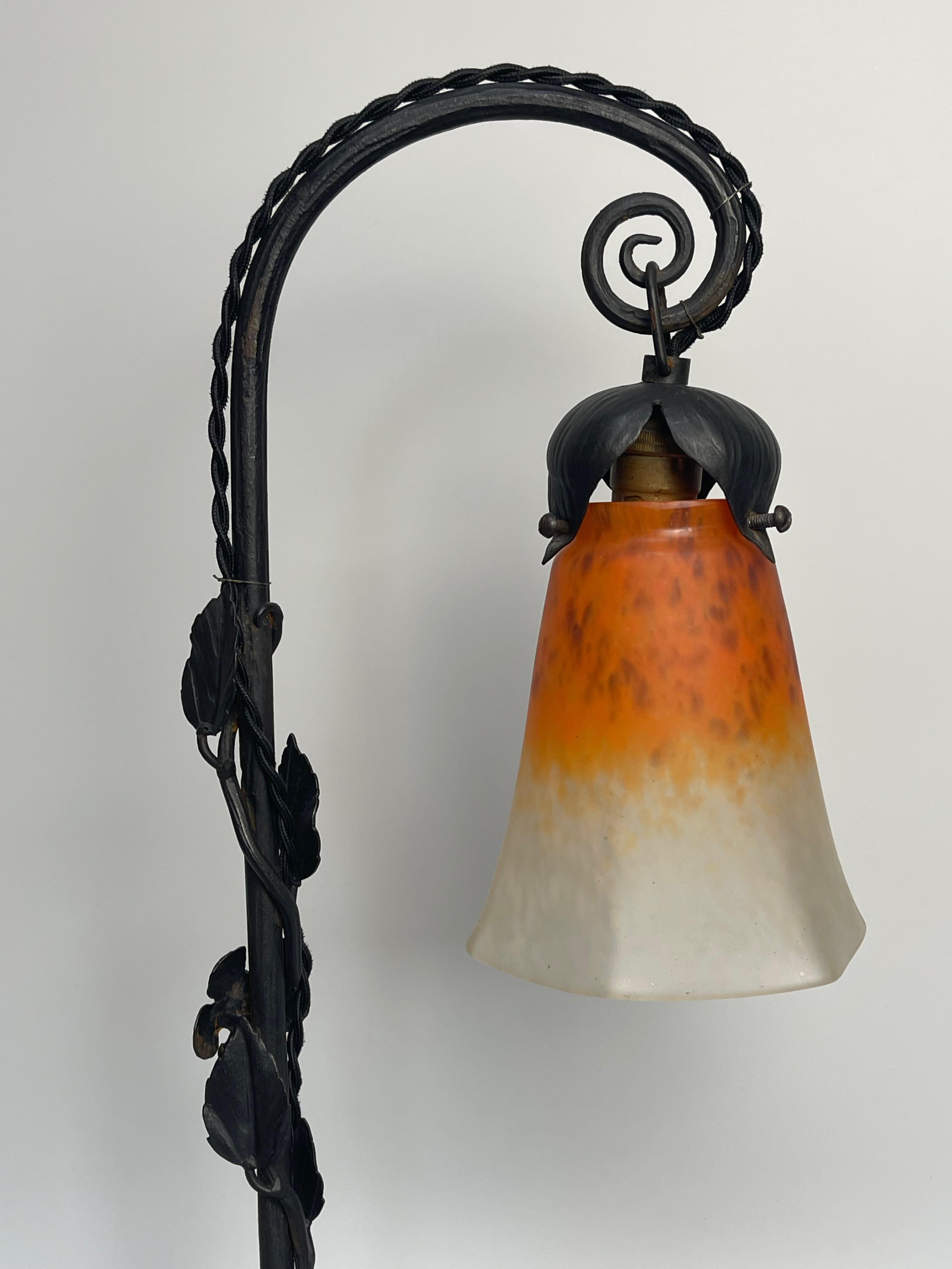 Schneider Art Deco Lamp, circa 1925 4