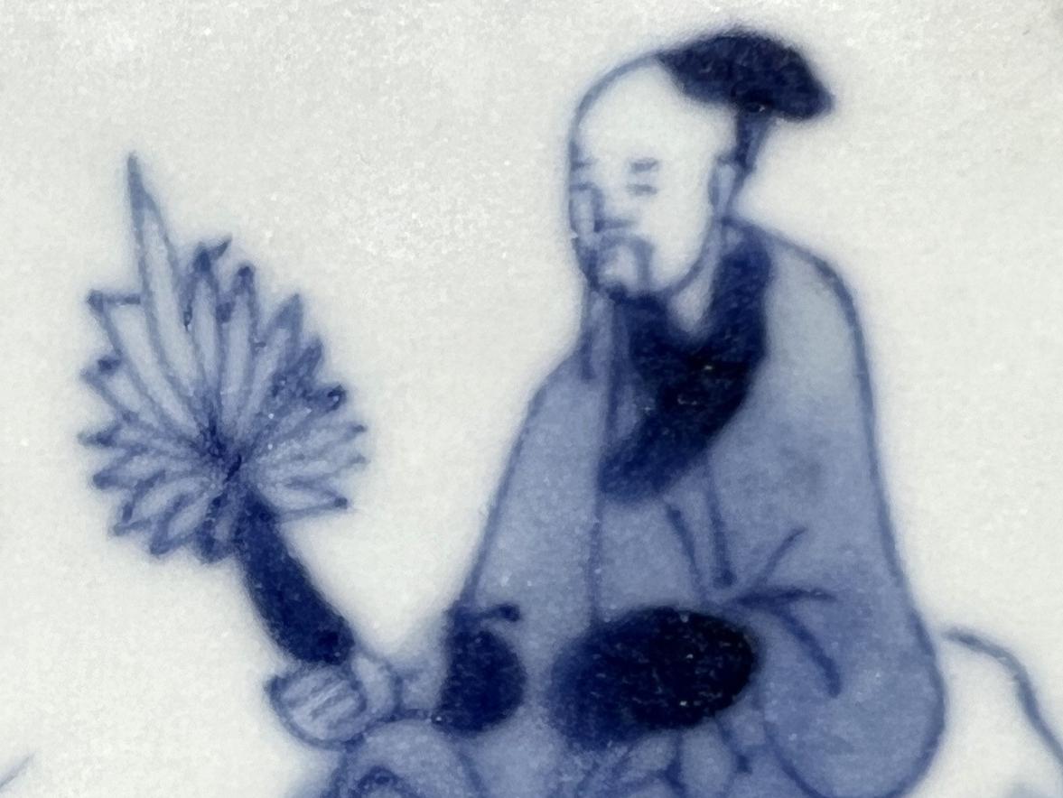 Soucoupe savante en bleu et blanc C 1725, Dynastie Qing, règne de Yongzheng Bon état - En vente à seoul, KR