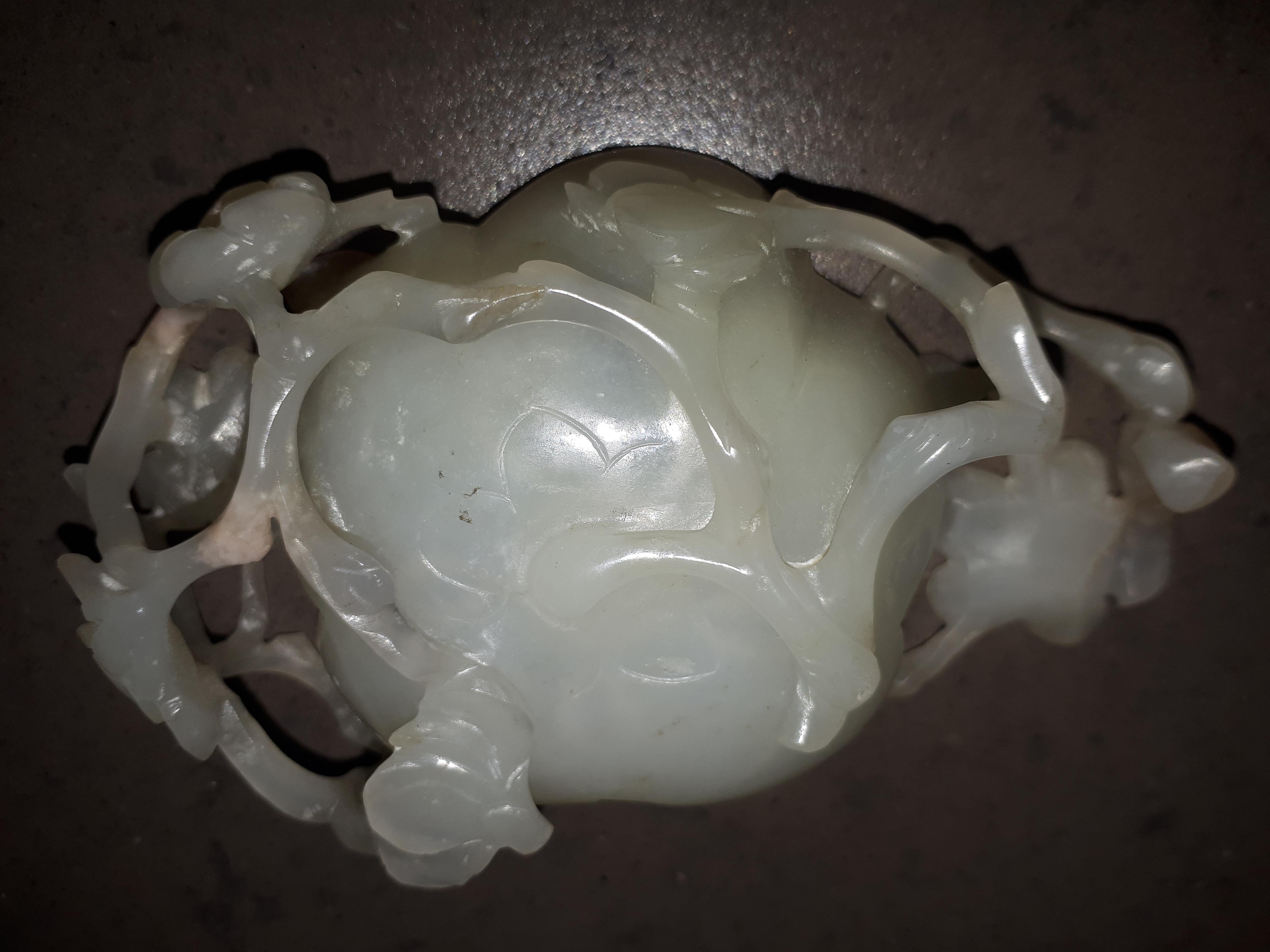 Scholar's jade brush washer, China 18th century For Sale 3