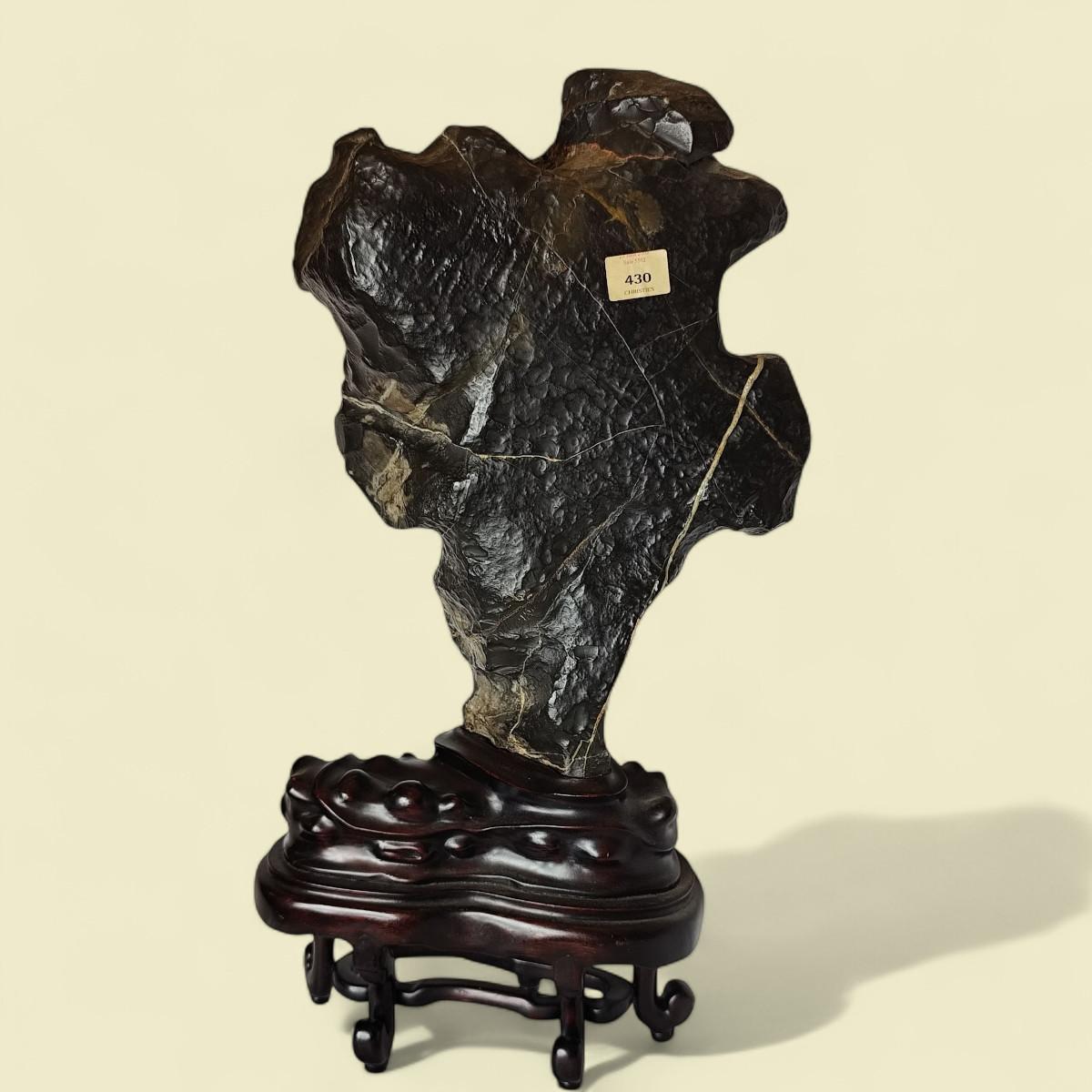 Scholar's Stone / “Scholar's Rock” Lingbi (灵璧石), China, Qing Dynasty im Angebot 10