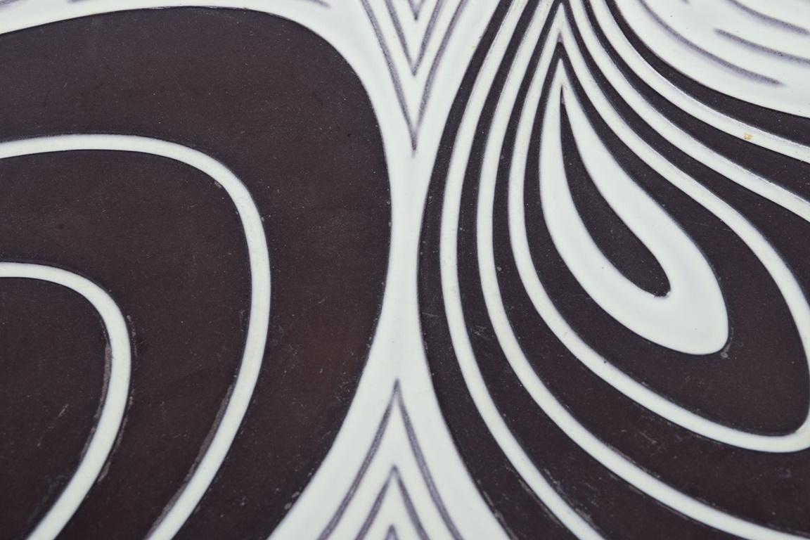 Glazed Schollert, Denmark. Large ceramic bowl in modernist style. For Sale