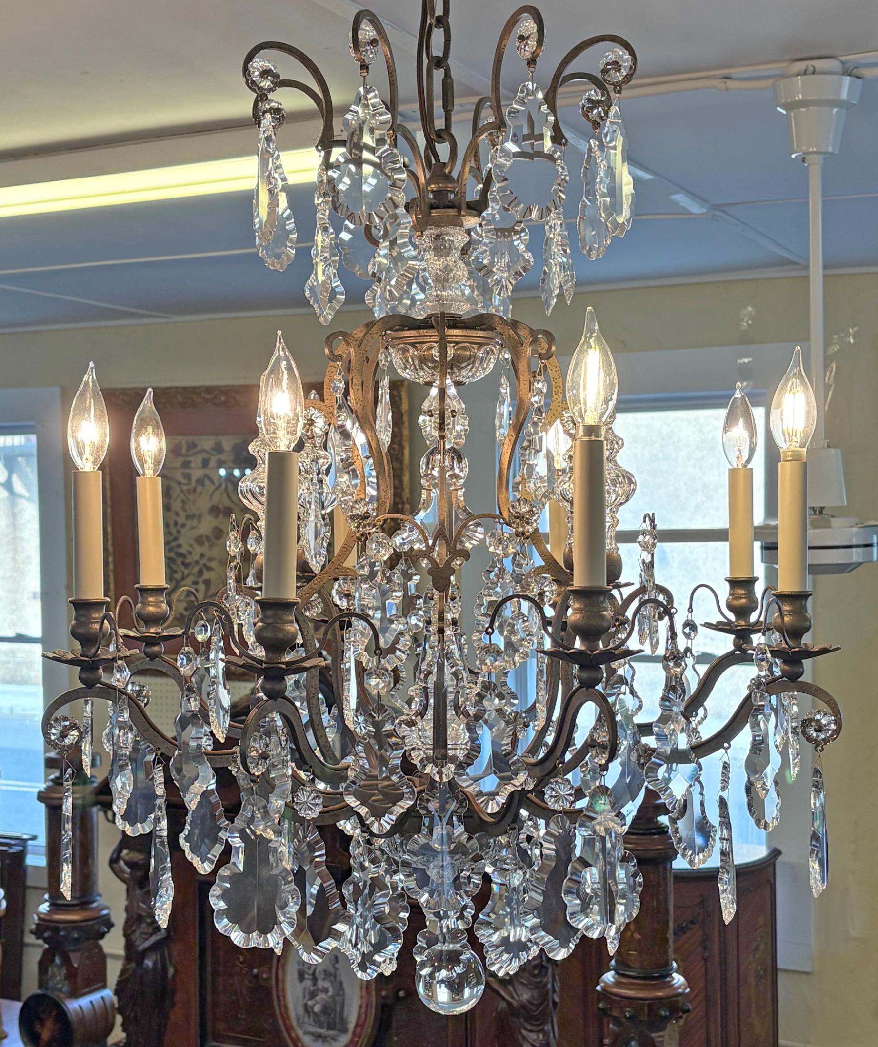 Americano Schonbek 3571 Lampadario rinascimentale in stile Luigi XVI a 9 luci in cristallo d'argento in vendita