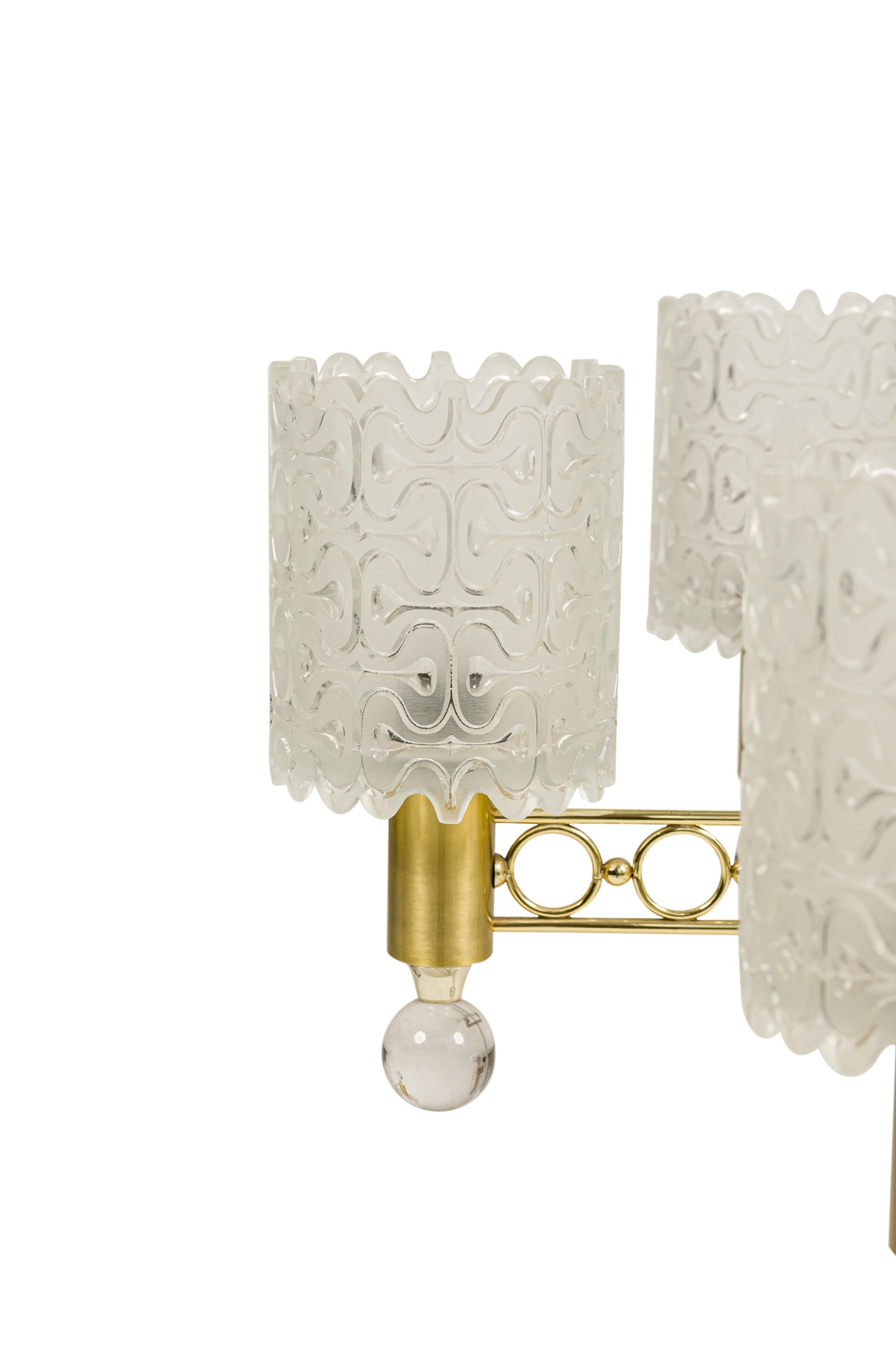 20ième siècle Schonbek & CO. Lustre à 6 branches en laiton et cristal du milieu du siècle dernier en vente