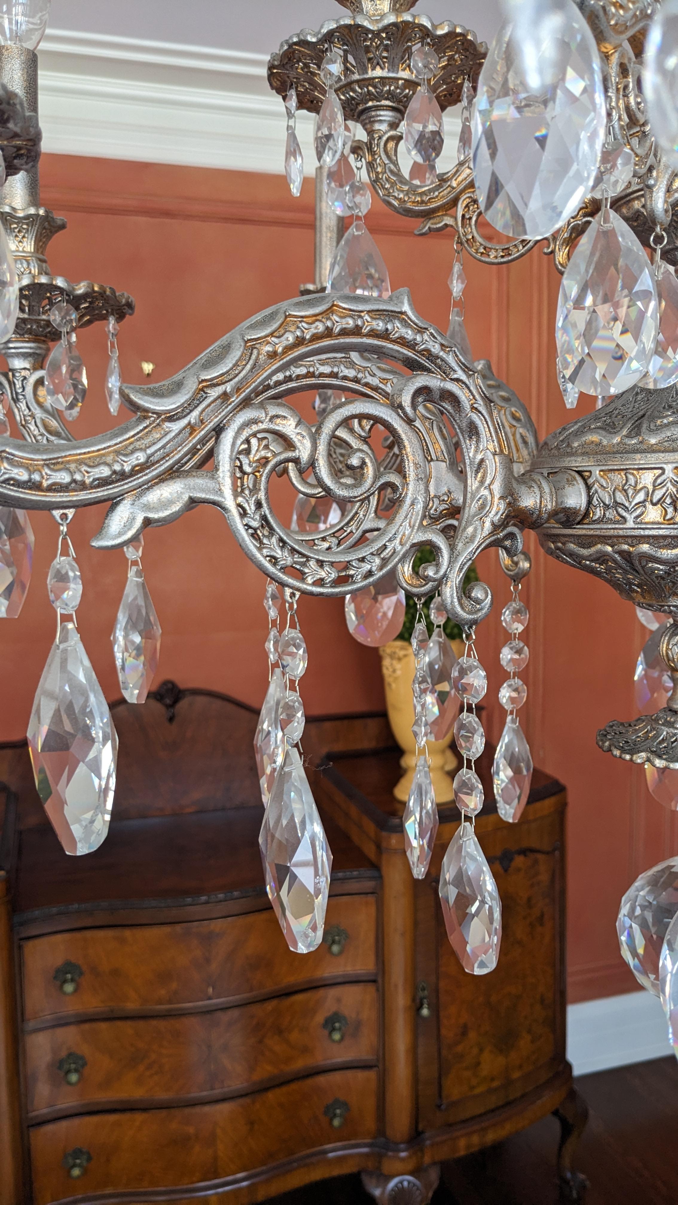 Schonbek Milano 12 luci lampadario da soffitto in argento antico Heritage 32 In condizioni buone in vendita a Dayton, OH