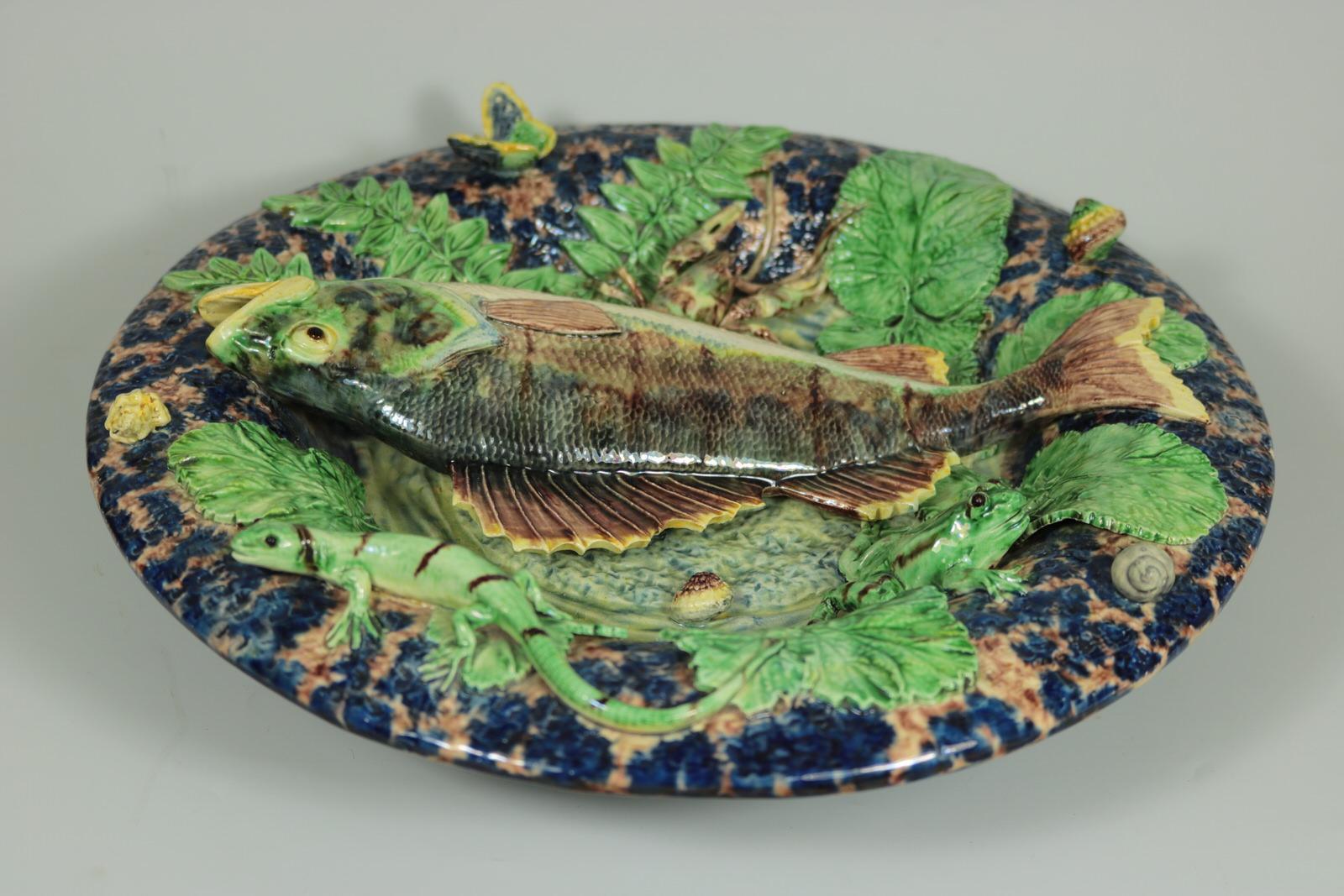 Glazed School of Paris Majolica Palissy Fish, Reptile and Butterfly Plate